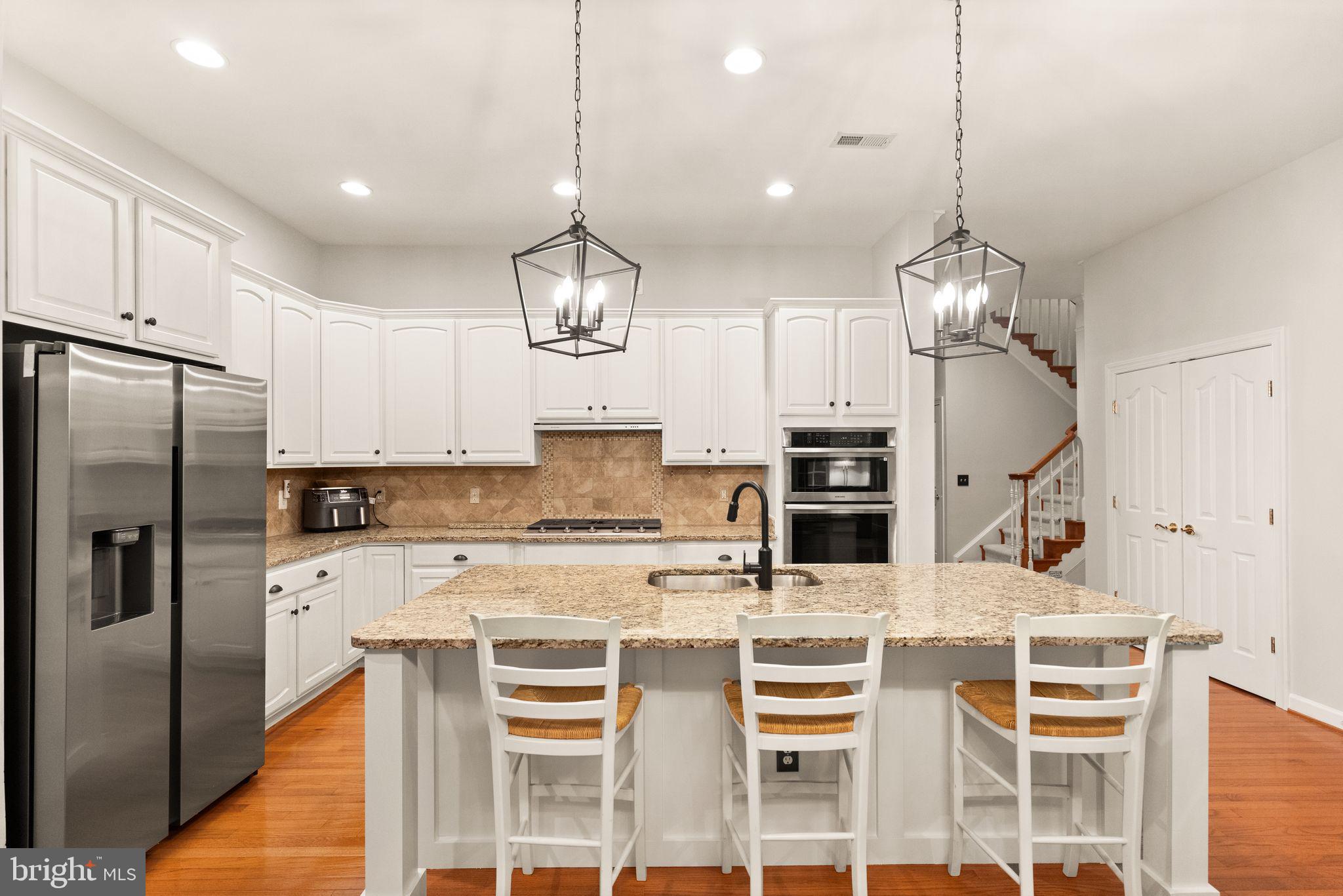 LANSDOWNE ON THE POTOMAC - Residential