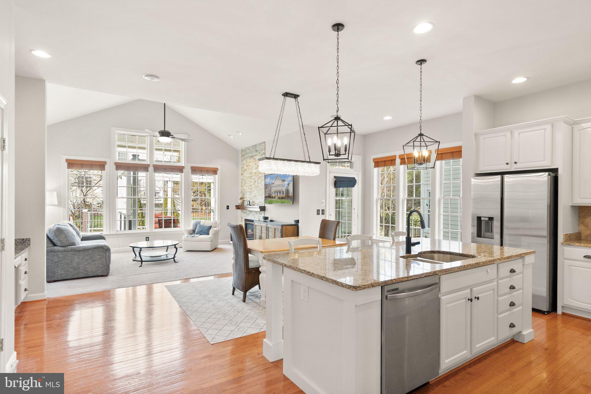 LANSDOWNE ON THE POTOMAC - Residential