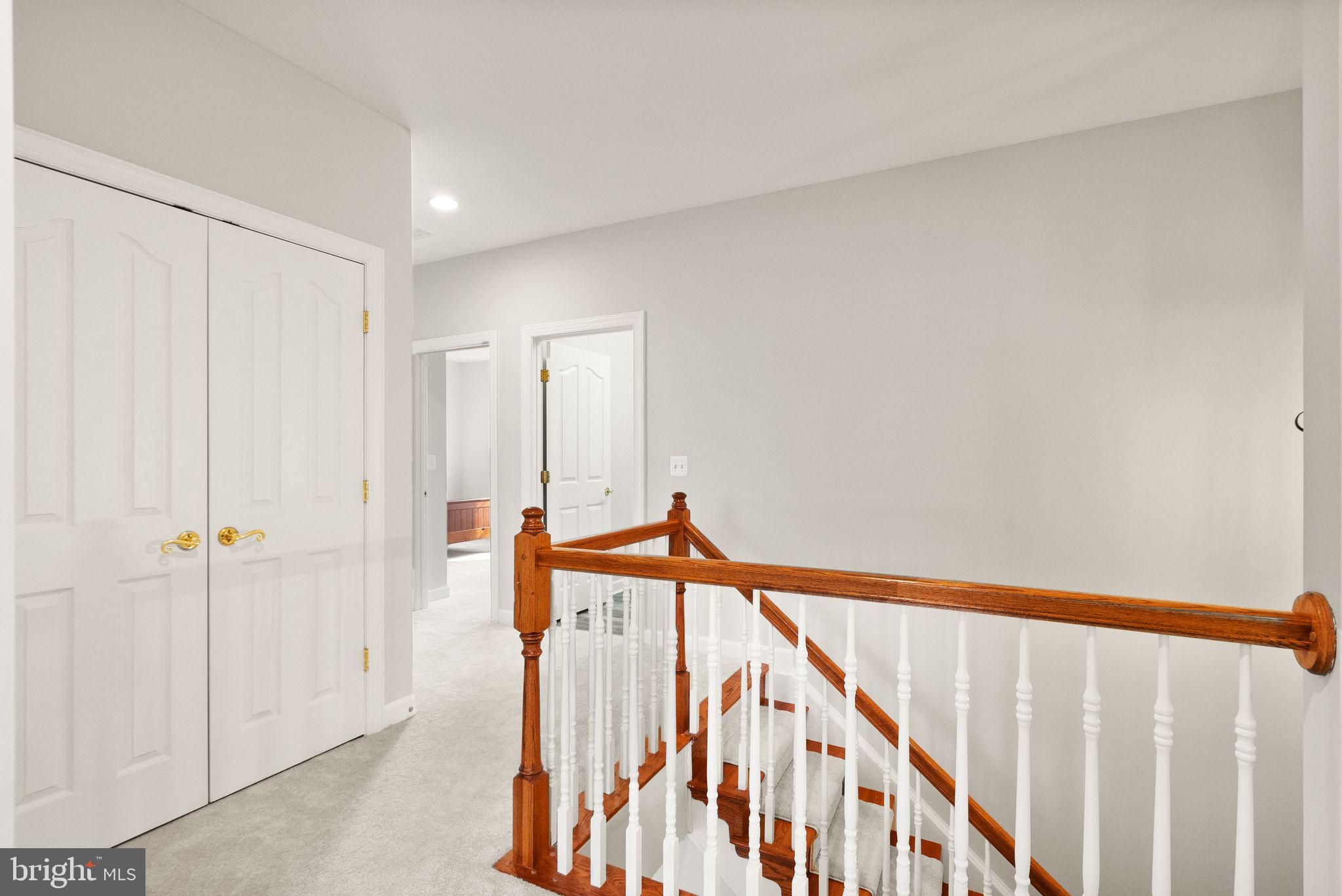 LANSDOWNE ON THE POTOMAC - Residential