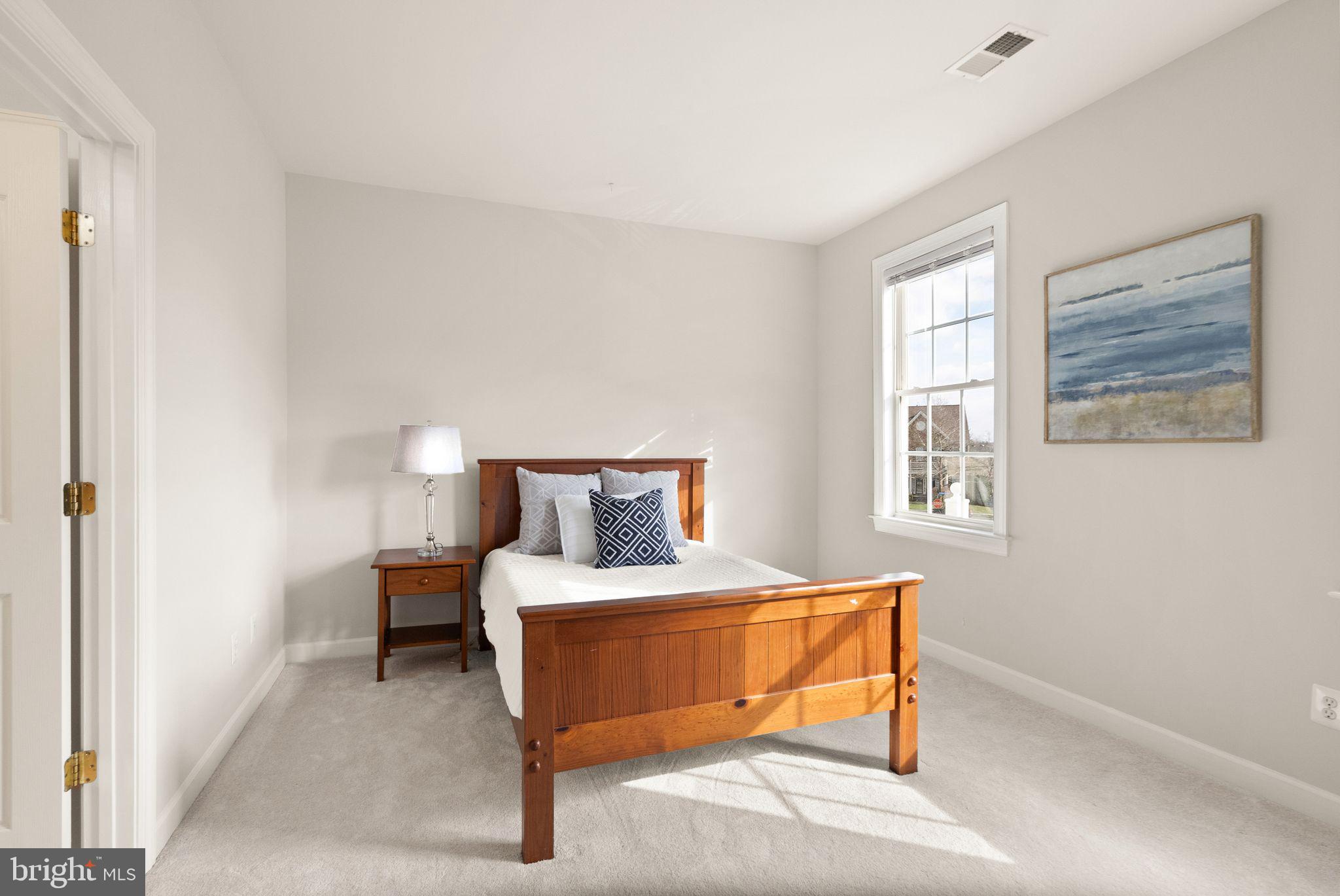 LANSDOWNE ON THE POTOMAC - Residential