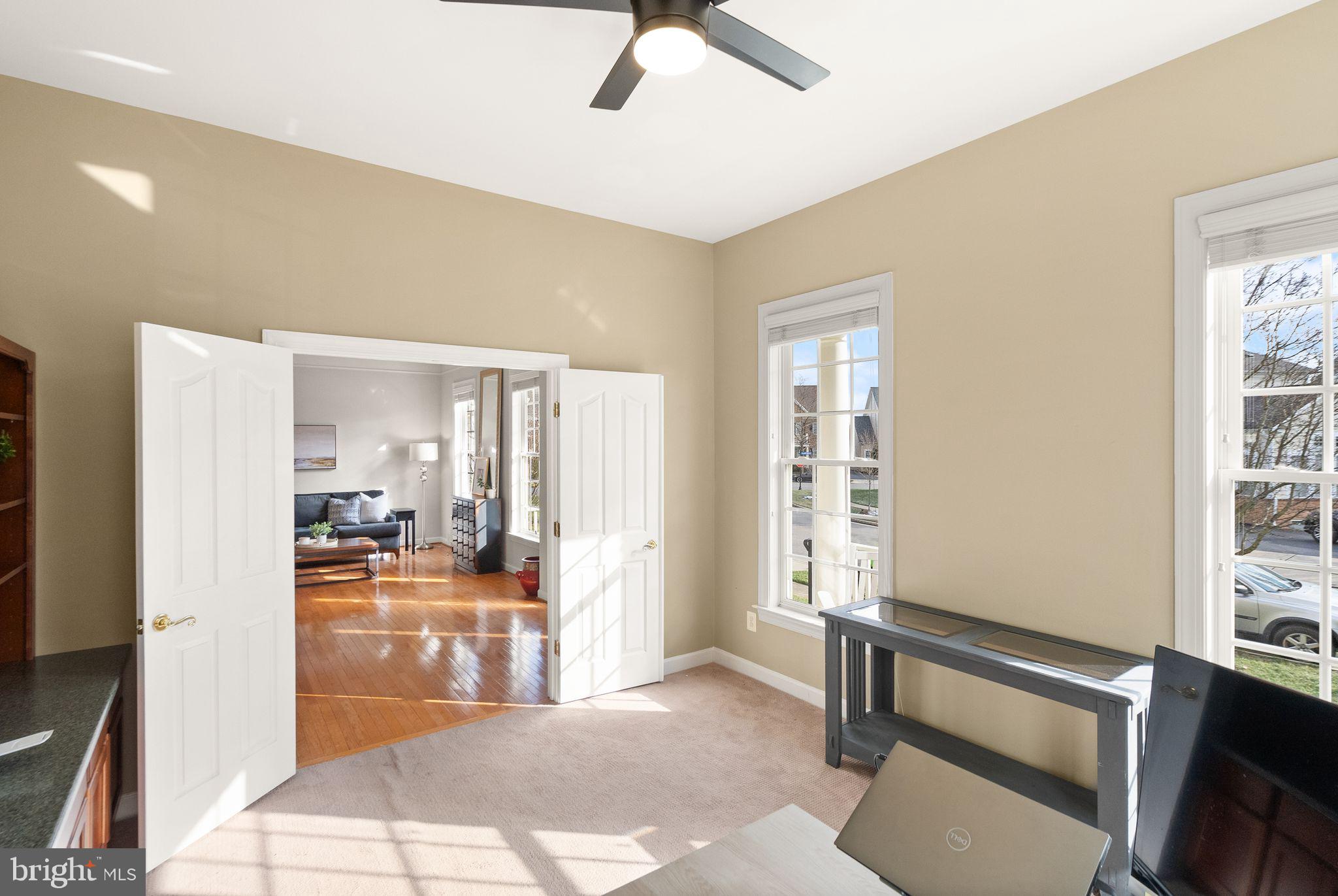 LANSDOWNE ON THE POTOMAC - Residential