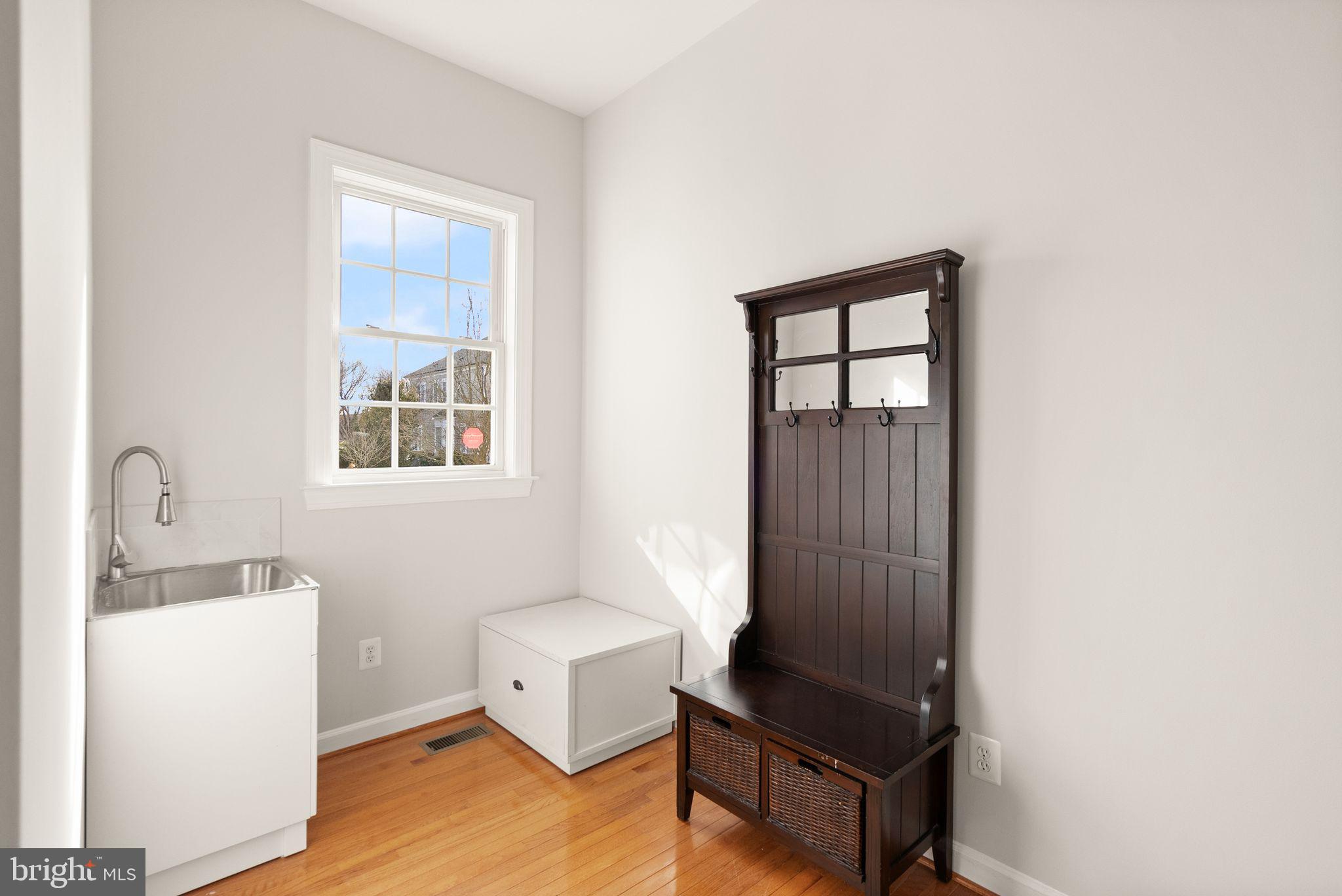 LANSDOWNE ON THE POTOMAC - Residential