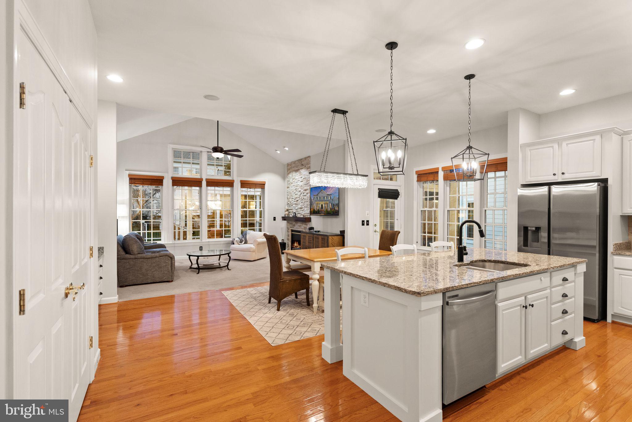 LANSDOWNE ON THE POTOMAC - Residential