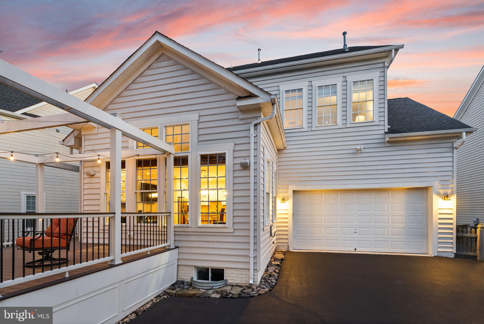 LANSDOWNE ON THE POTOMAC - Residential