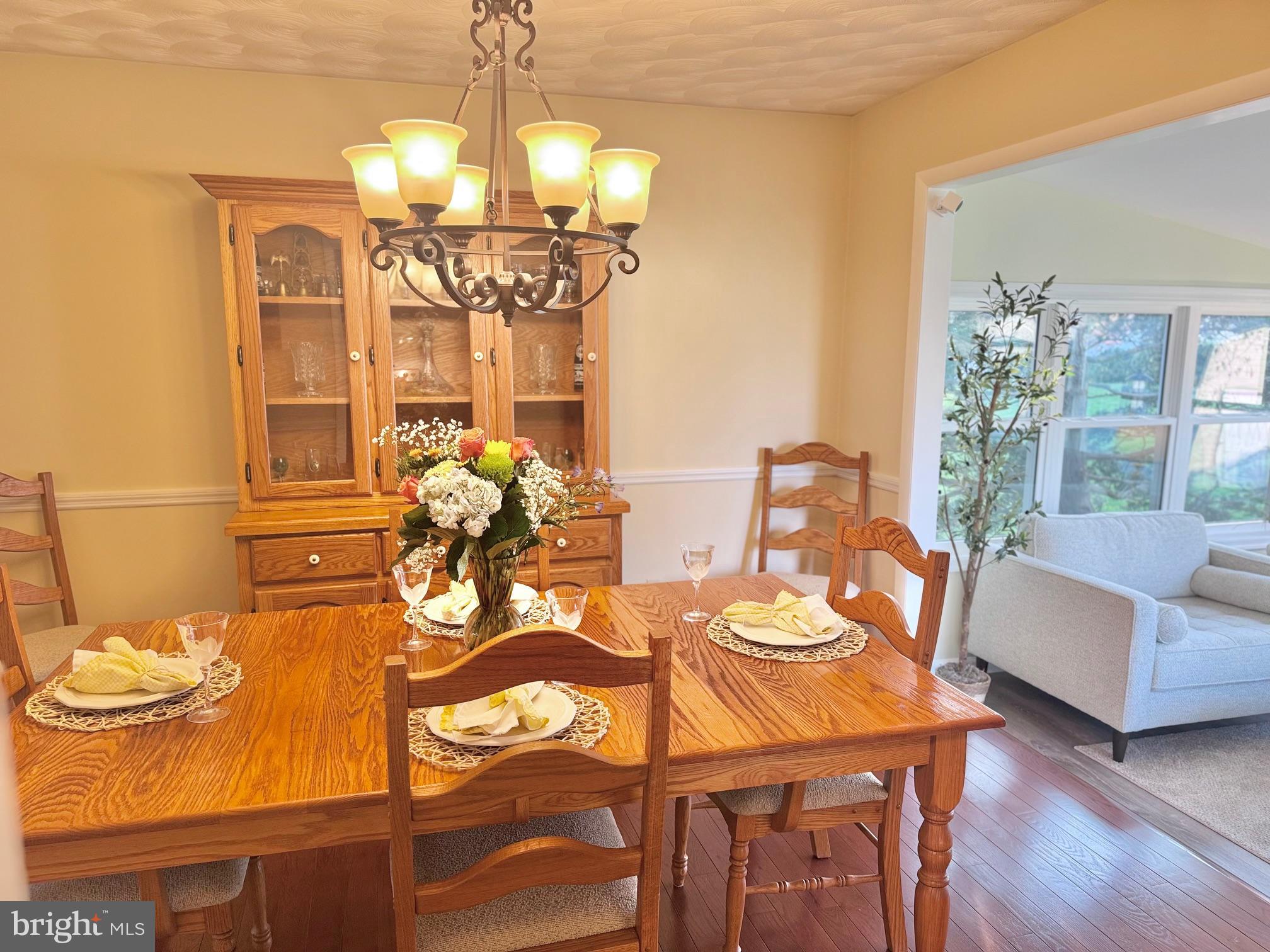 SHIREMAN MANOR - Residential