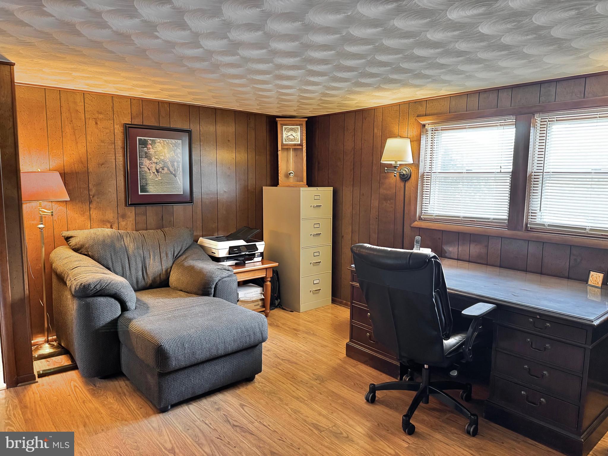 SHIREMAN MANOR - Residential