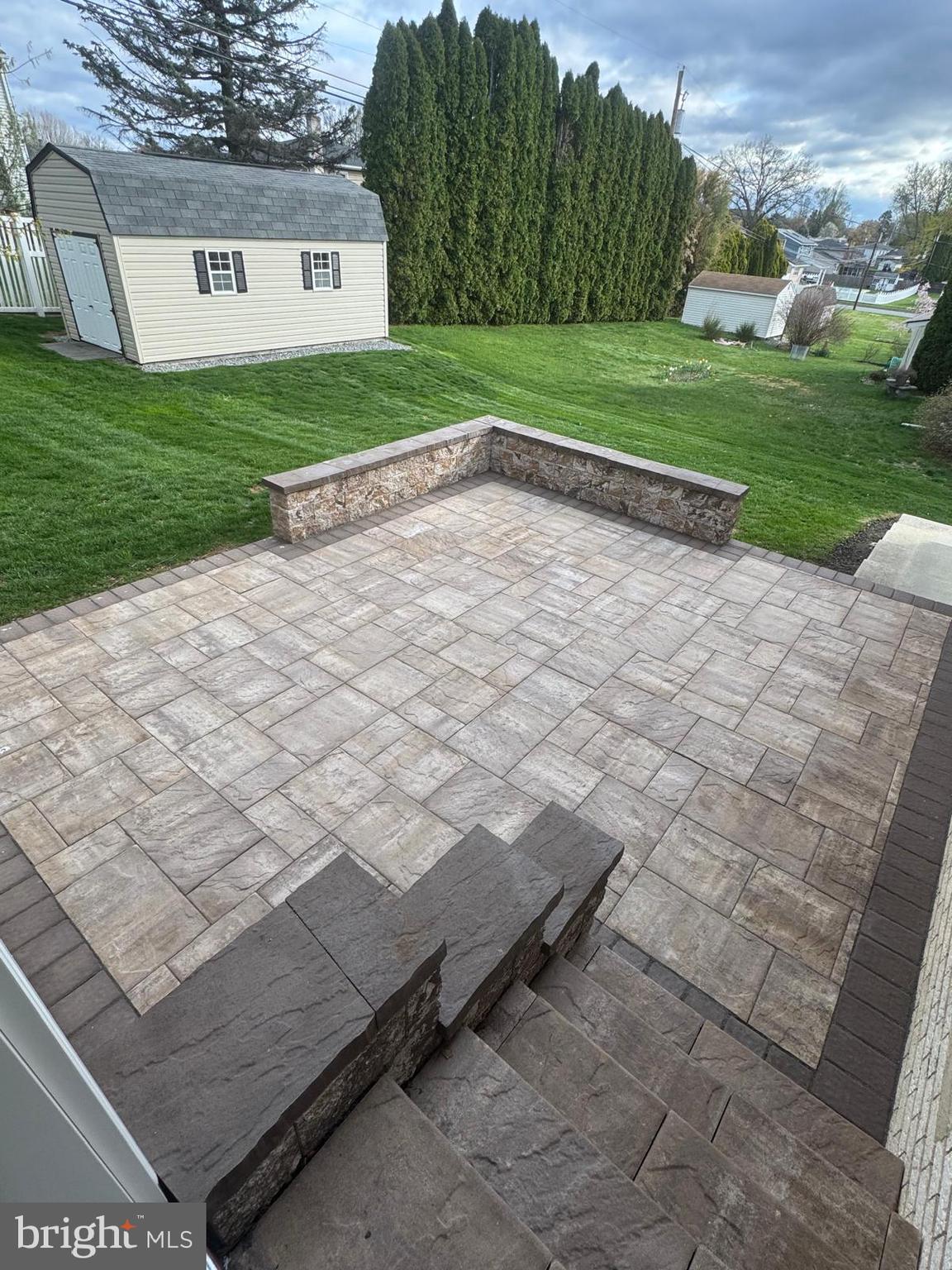 SHIREMAN MANOR - Residential