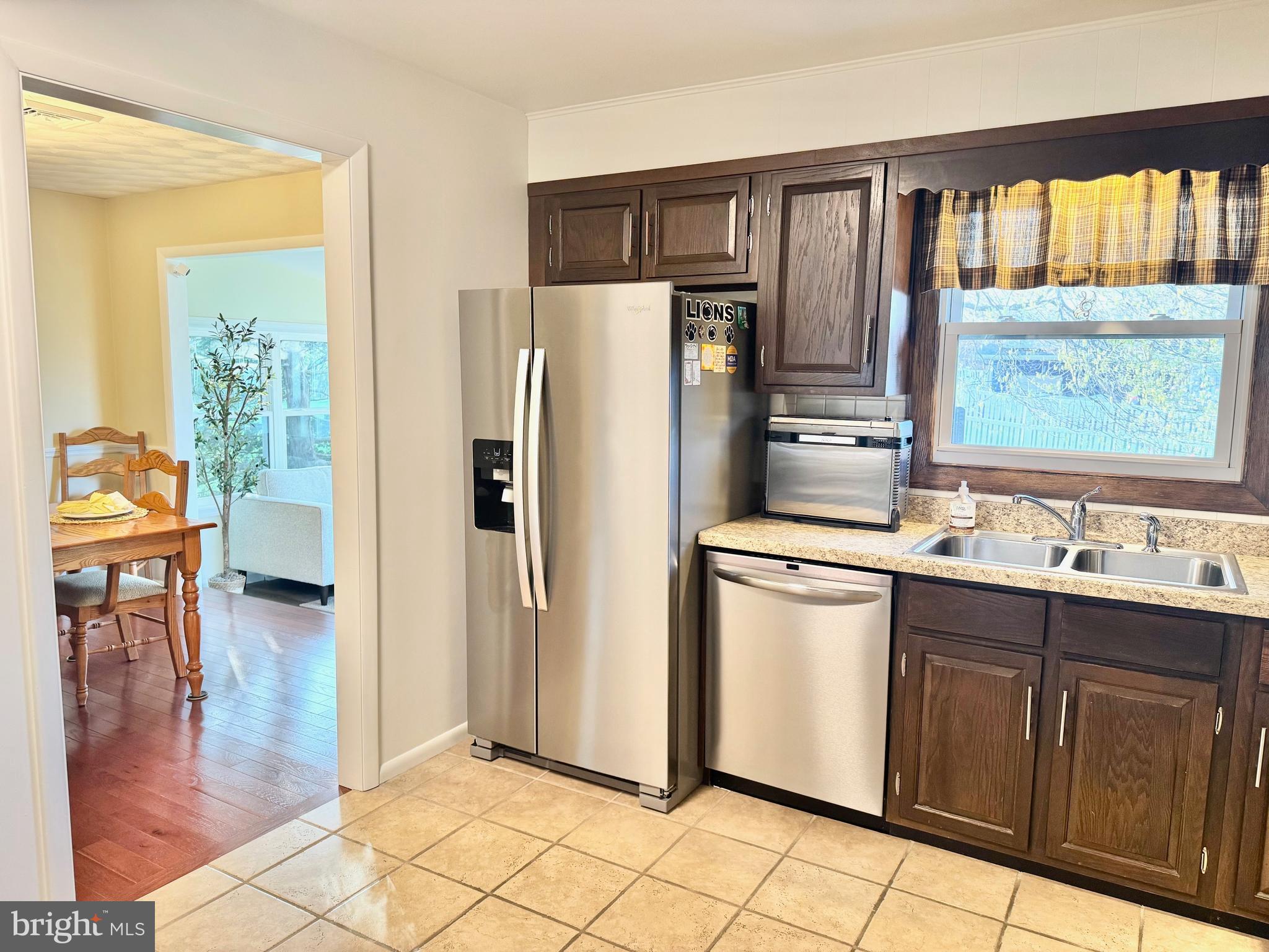 SHIREMAN MANOR - Residential