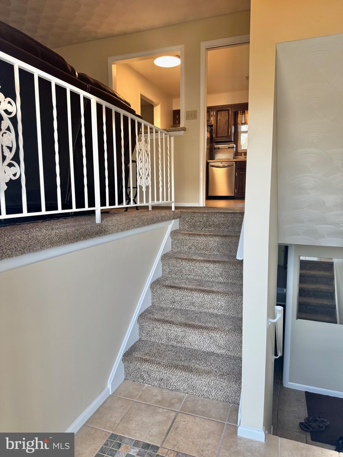 SHIREMAN MANOR - Residential