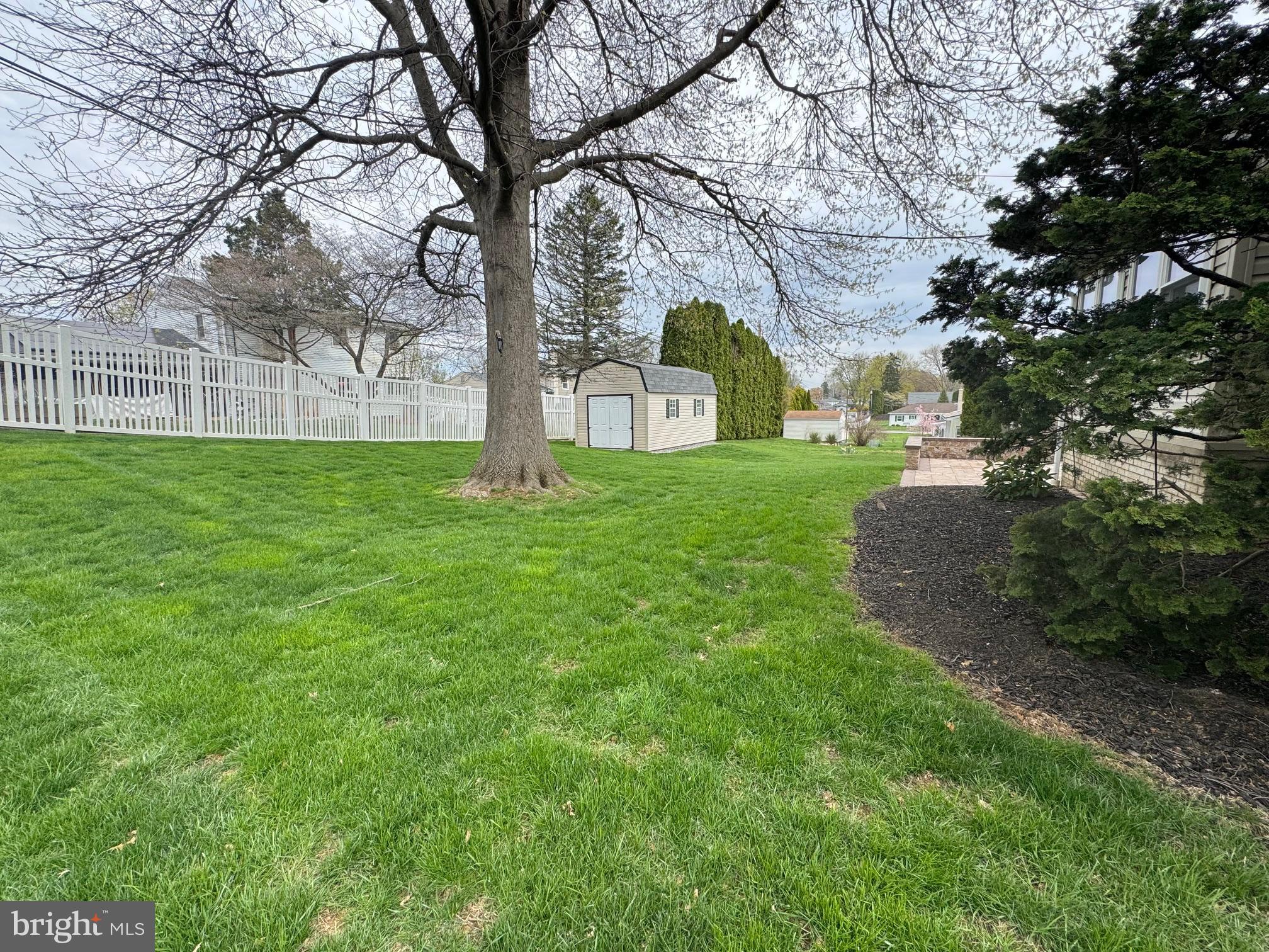 SHIREMAN MANOR - Residential