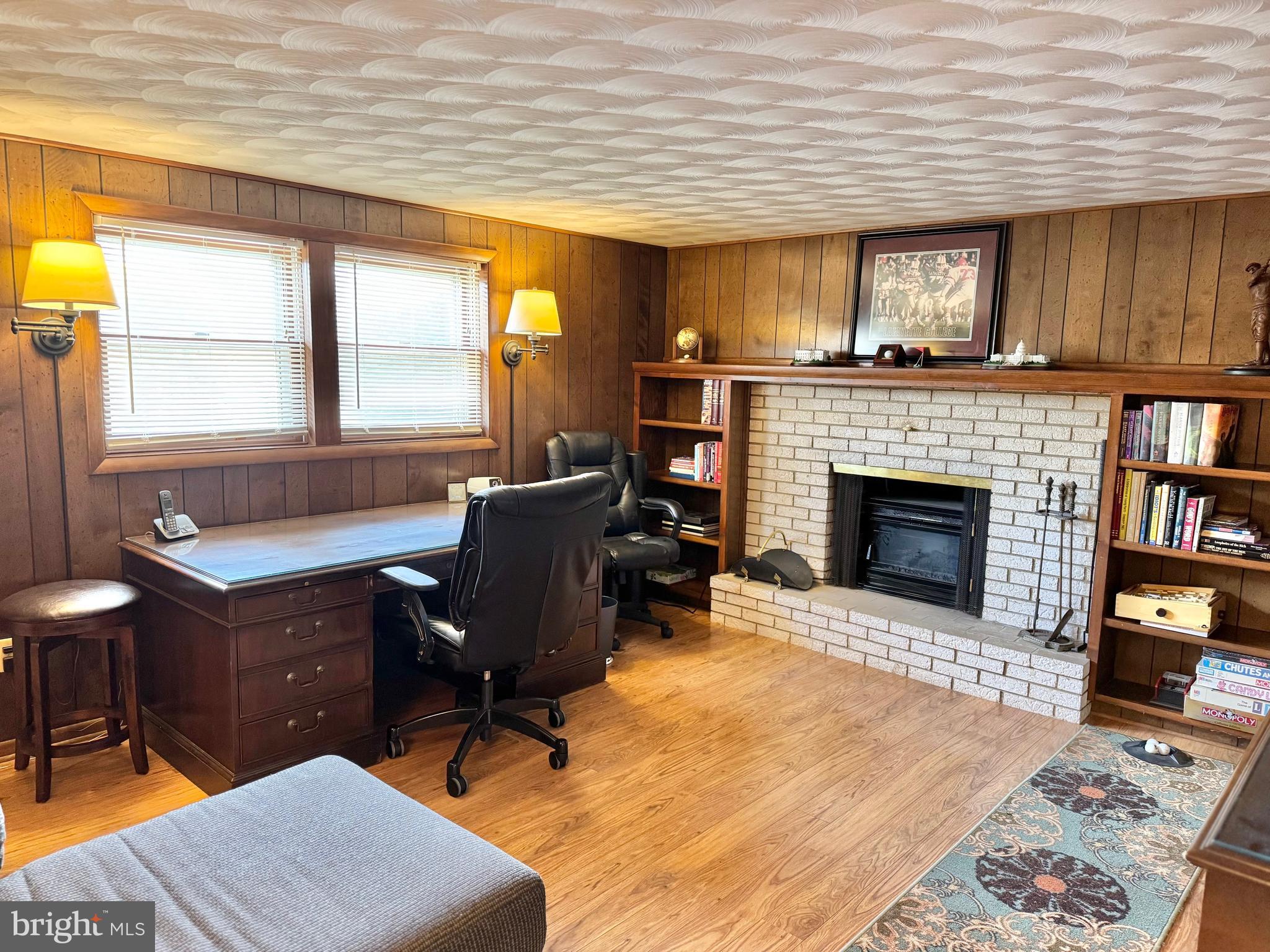 SHIREMAN MANOR - Residential