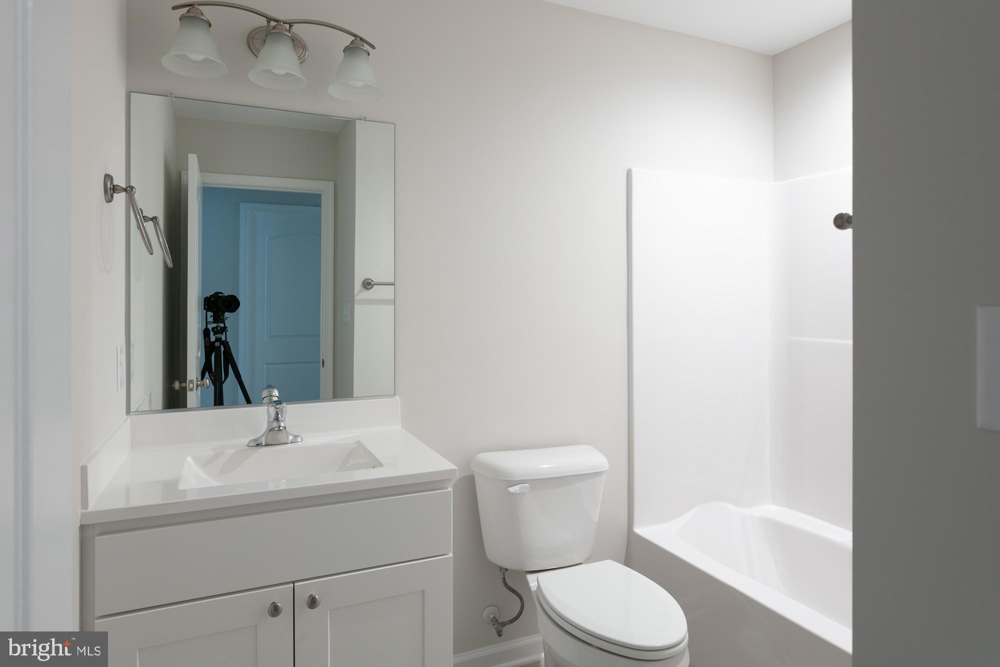 MIDDLE CREEK MANOR - Residential