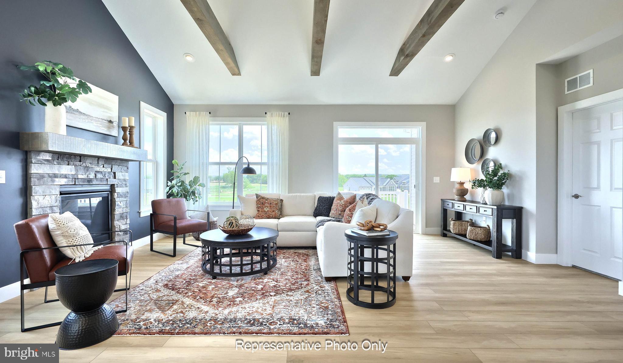 WINDING CREEK - Residential