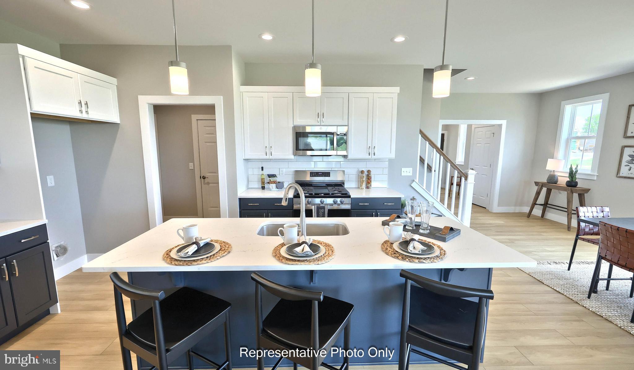 WINDING CREEK - Residential