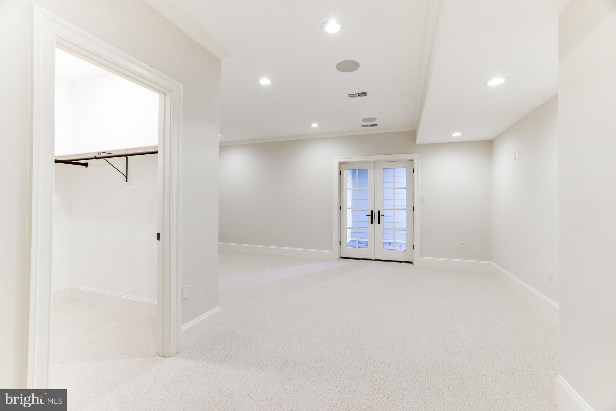 FRANKLIN PARK - Residential