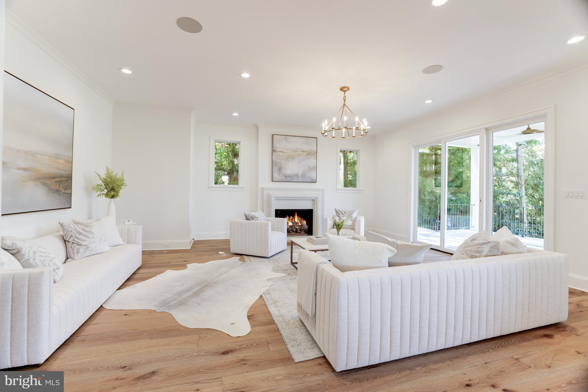 FRANKLIN PARK - Residential