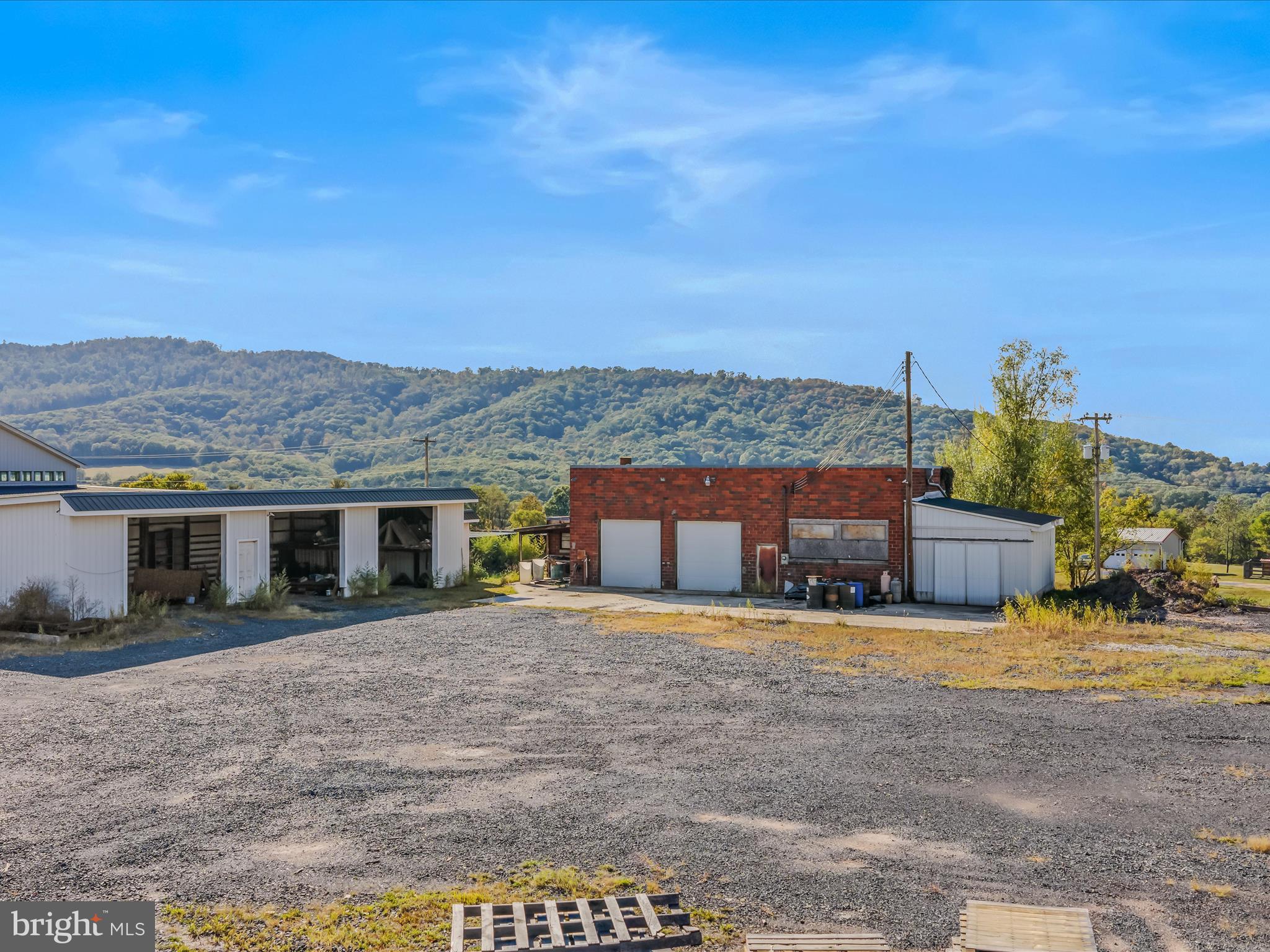 IMPERIAL ORCHARDS - Residential