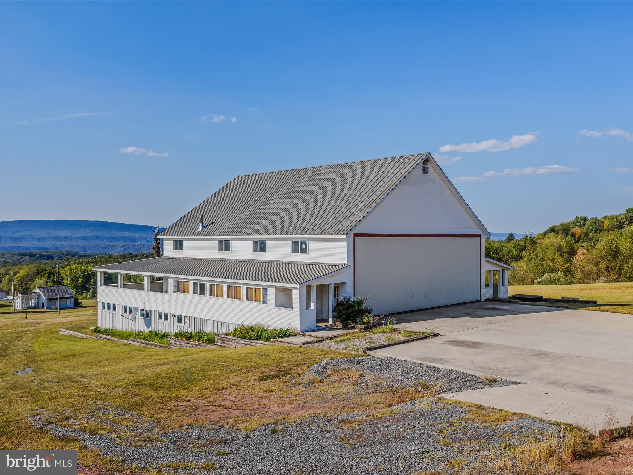 IMPERIAL ORCHARDS - Residential