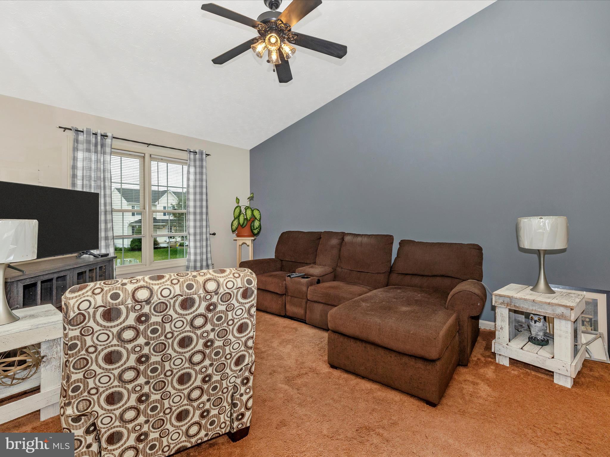 WOODLAND PARK - Residential