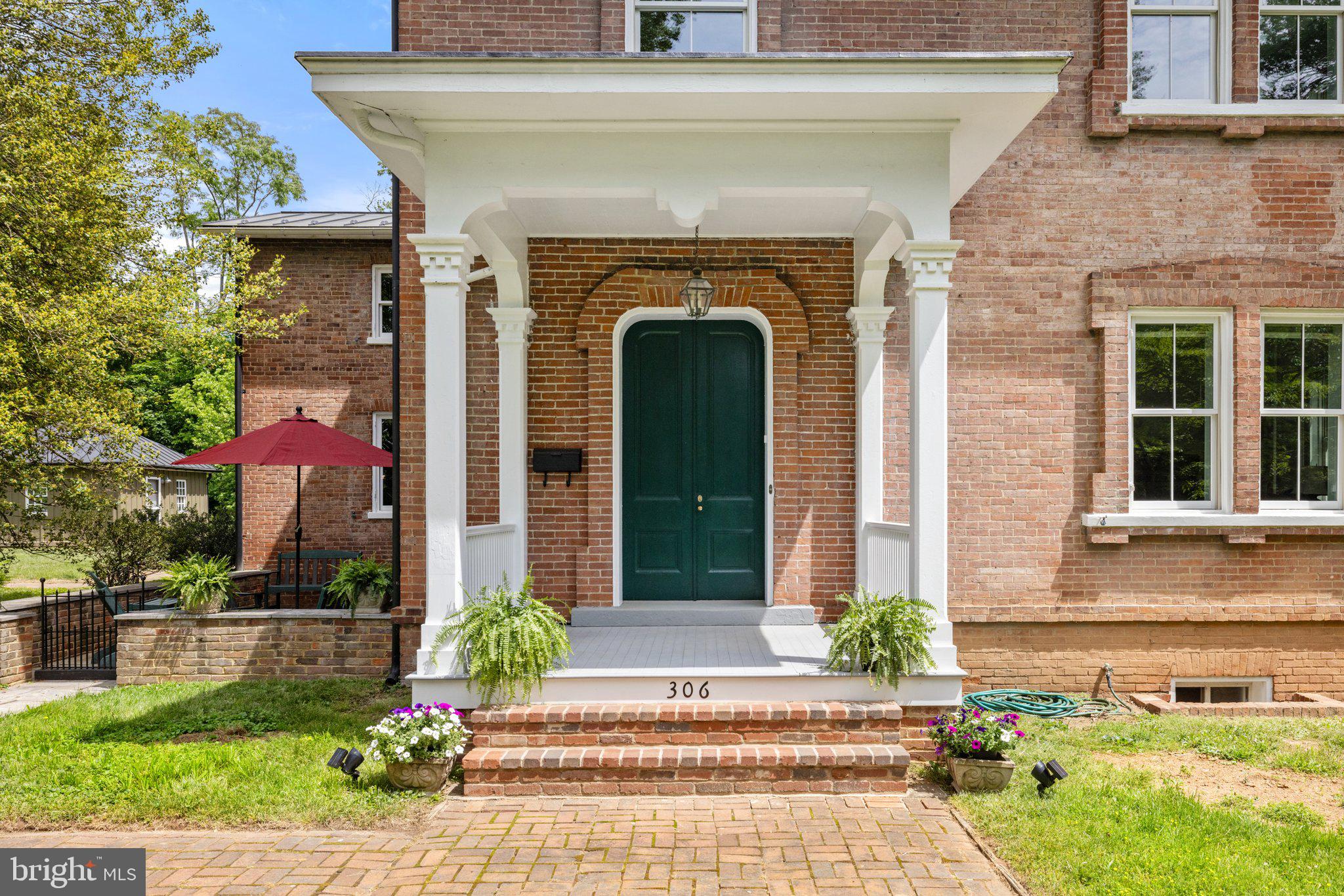 306 W MARKET STREET