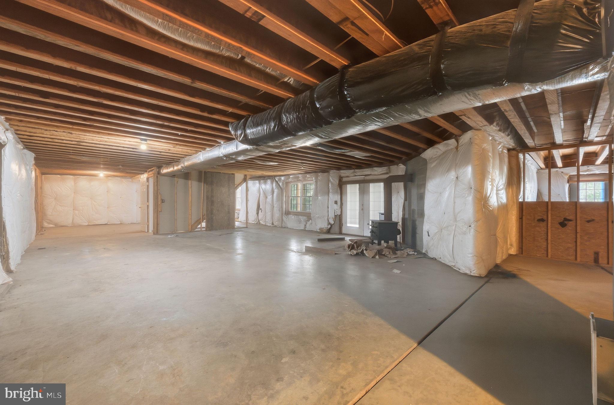 HIDDEN LAKE - Residential