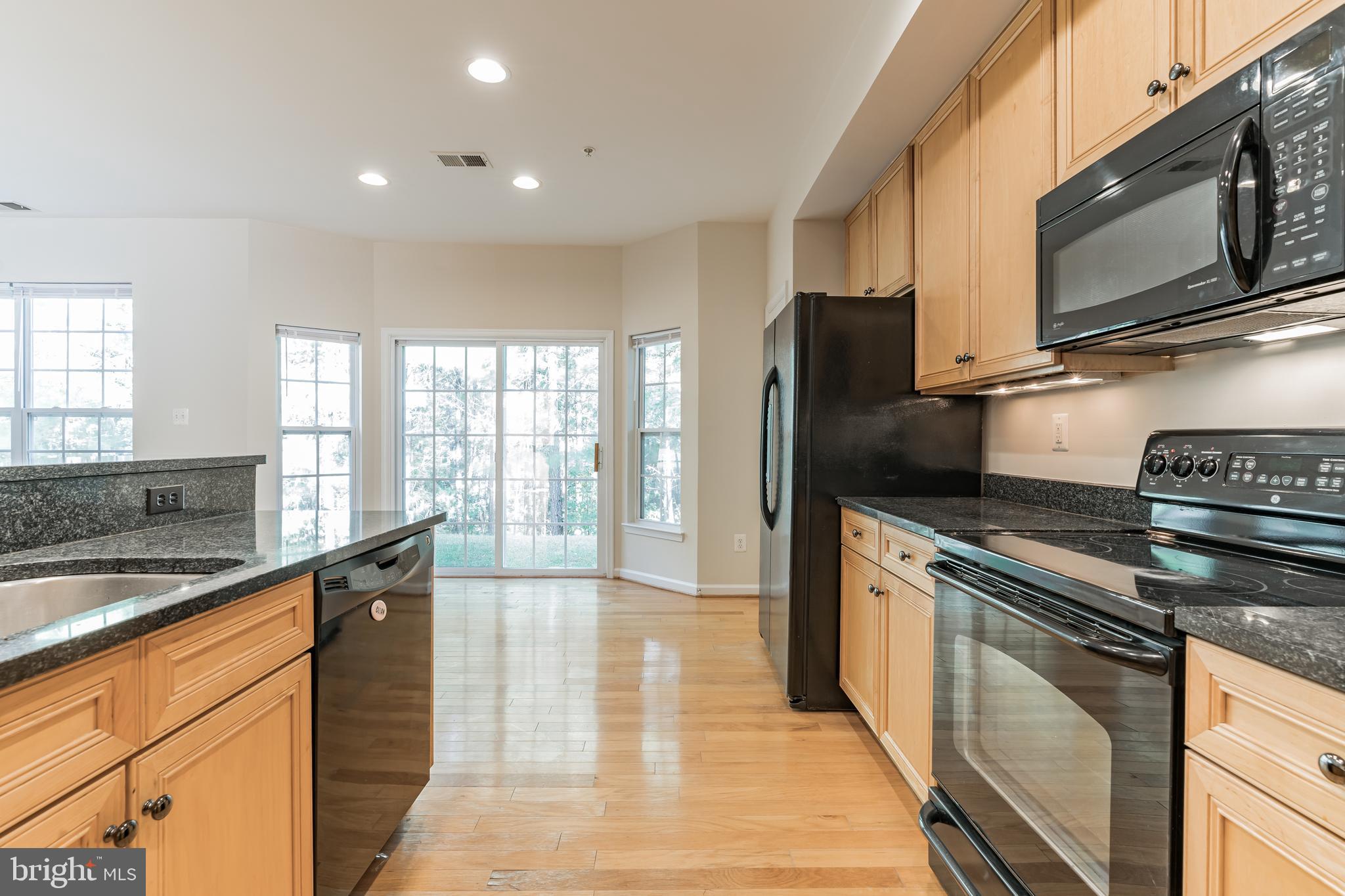 DAHLIA PARK OF WILDEWOOD - Residential