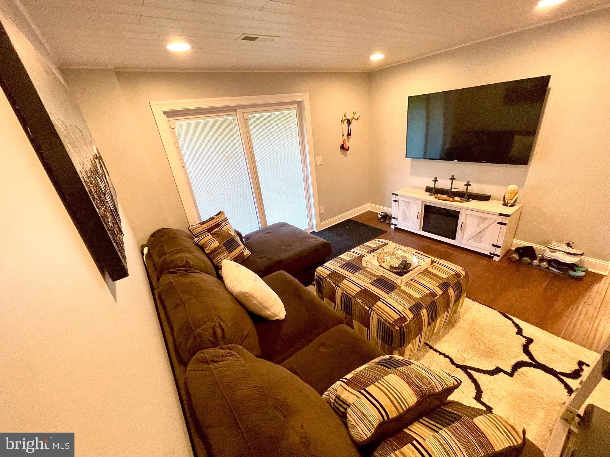 SUMMERS RIDGE SOUTH - Residential