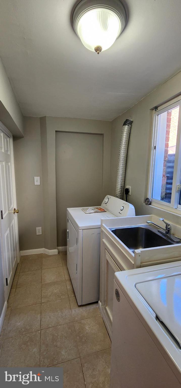 CARROLL KNOLLS - Residential