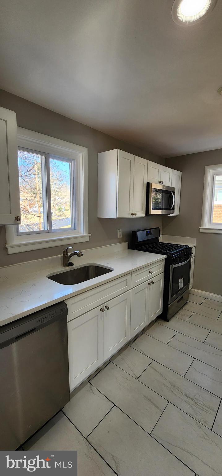 CARROLL KNOLLS - Residential