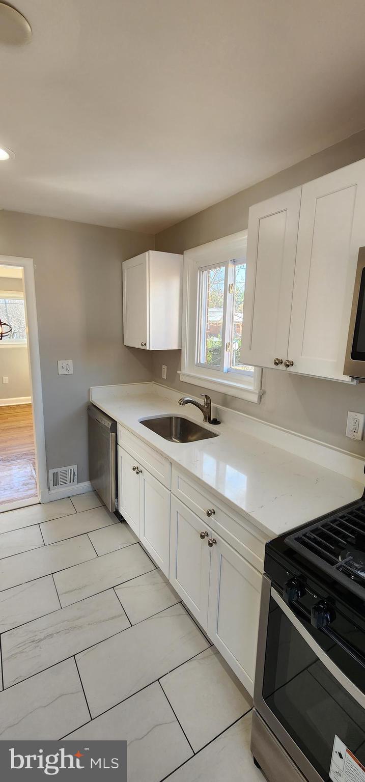 CARROLL KNOLLS - Residential