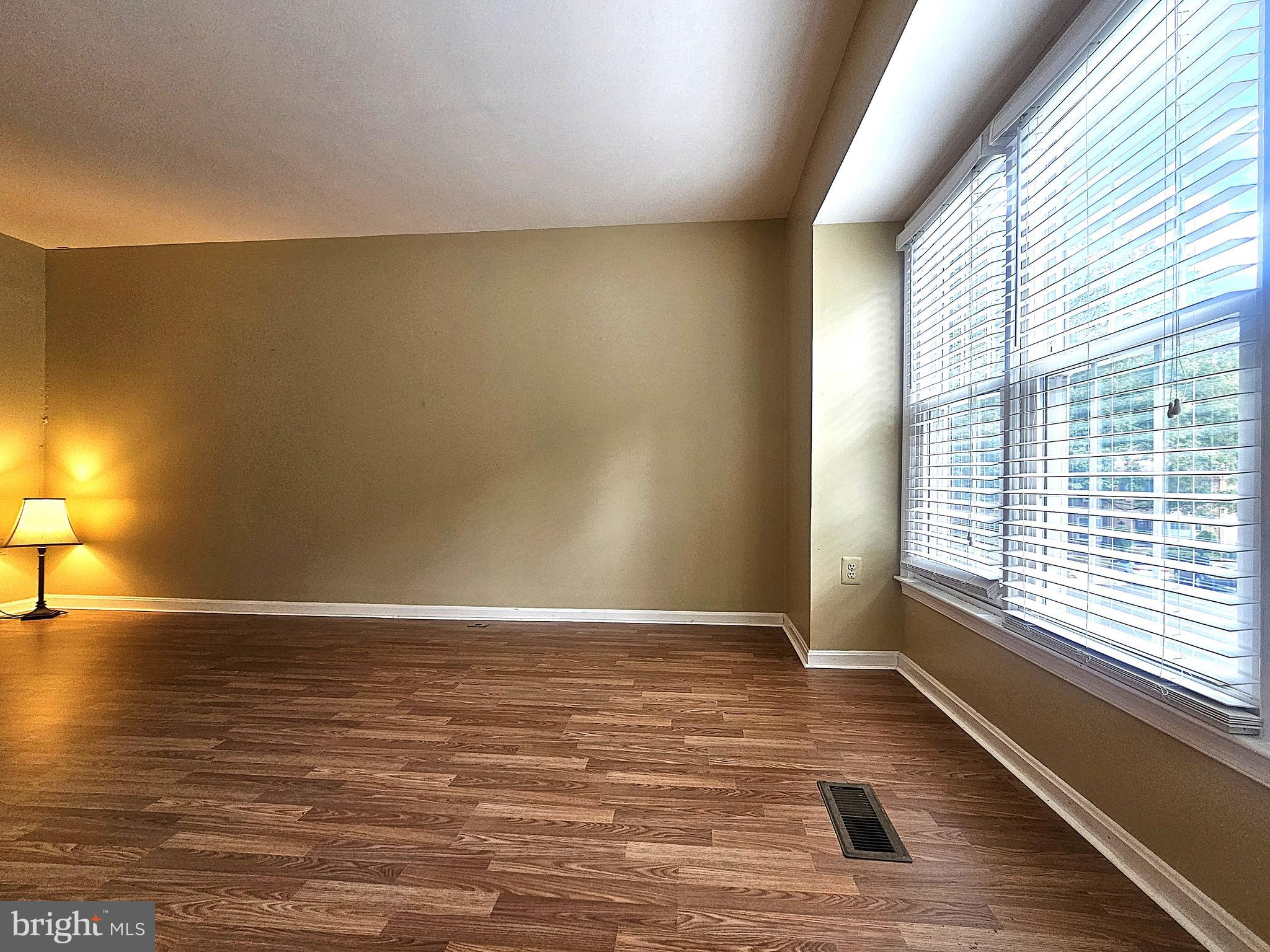 KINGS PARK WEST - Residential Lease