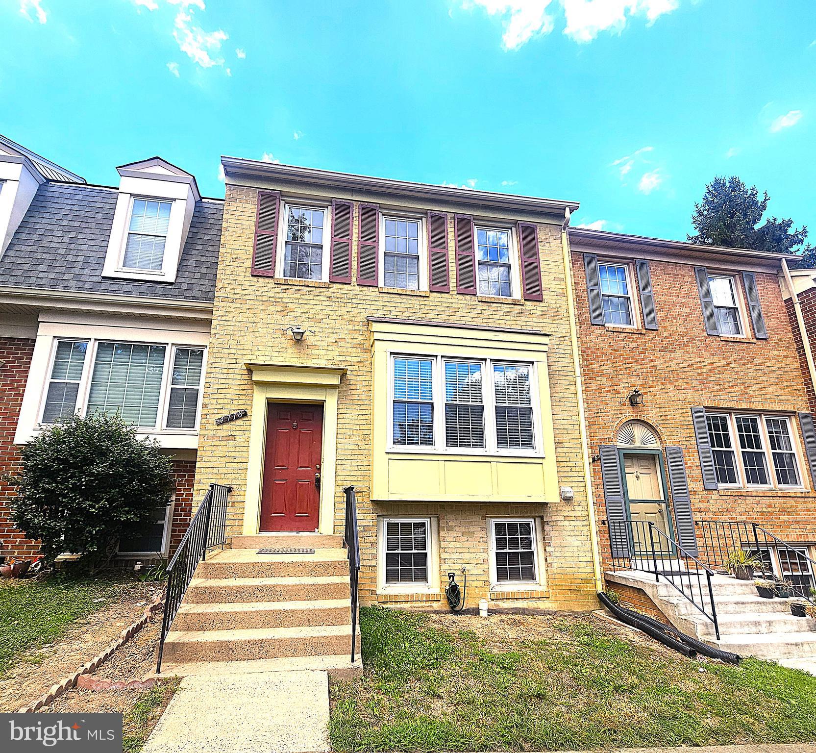 KINGS PARK WEST - Residential Lease