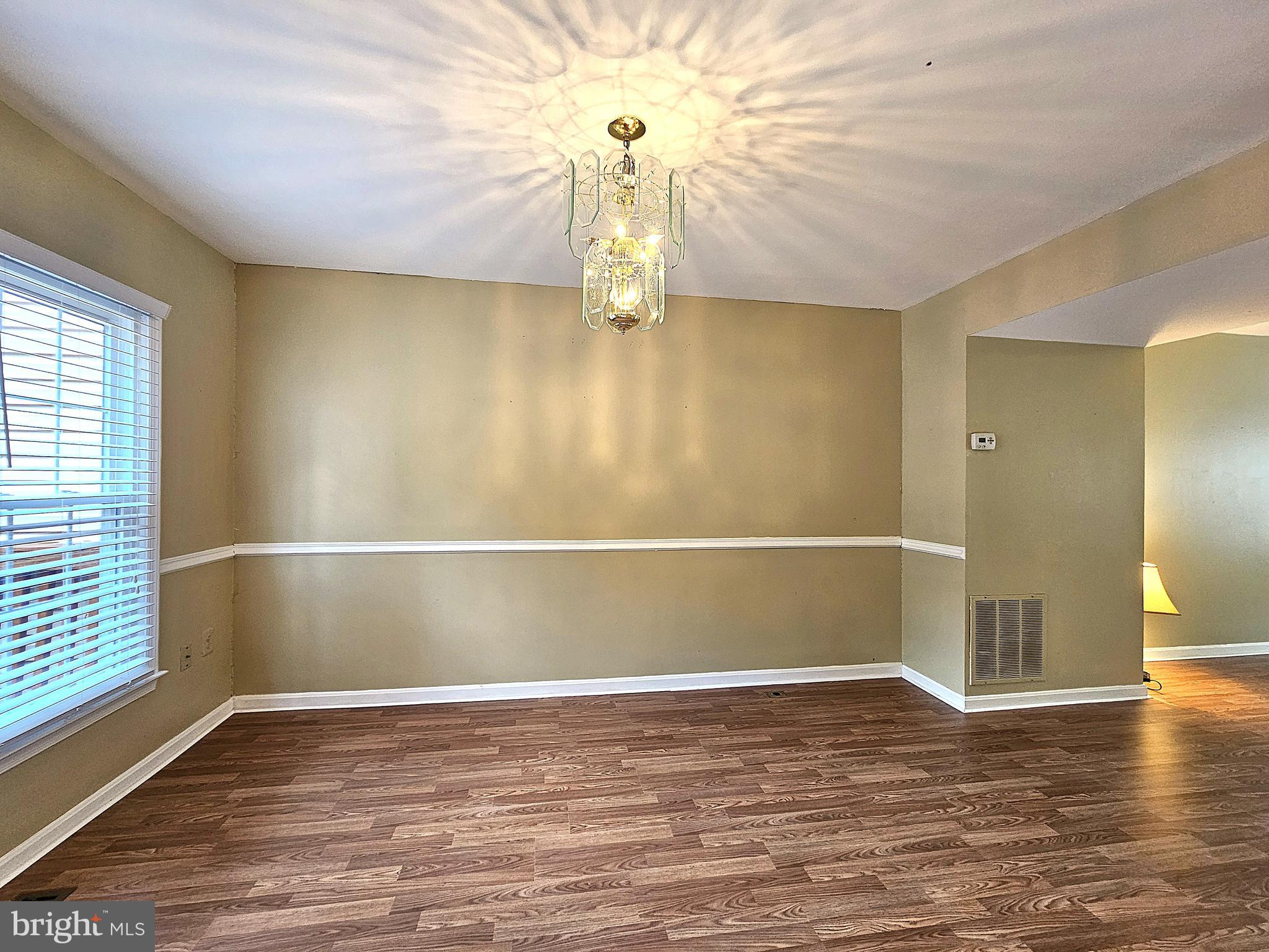 KINGS PARK WEST - Residential Lease