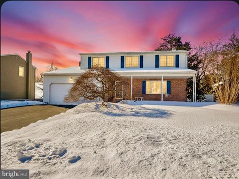 304 BARNSBURY ROAD LANGHORNE PA 19047