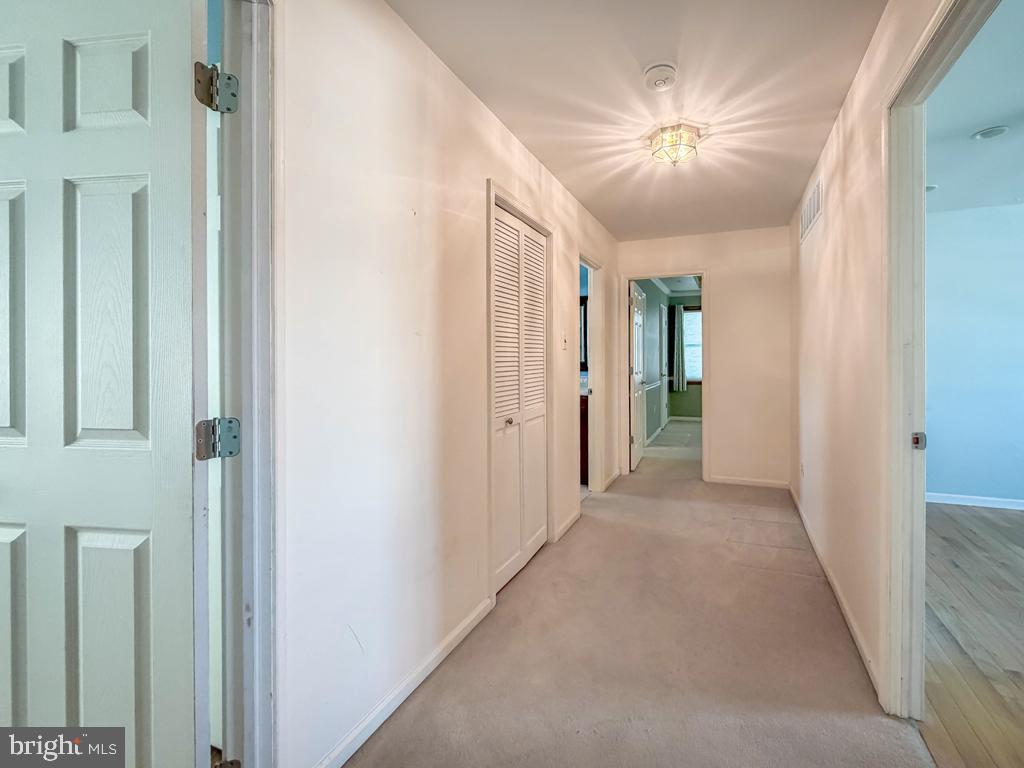 SILVER LAKE AT NEW - Residential