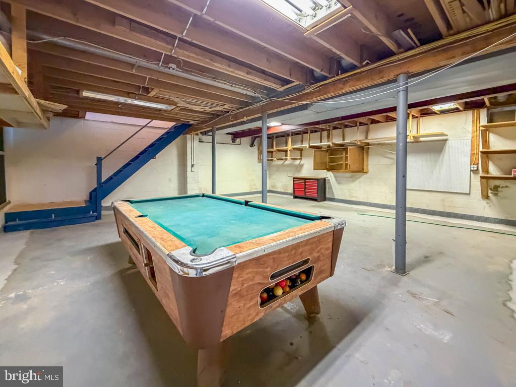 SILVER LAKE AT NEW - Residential