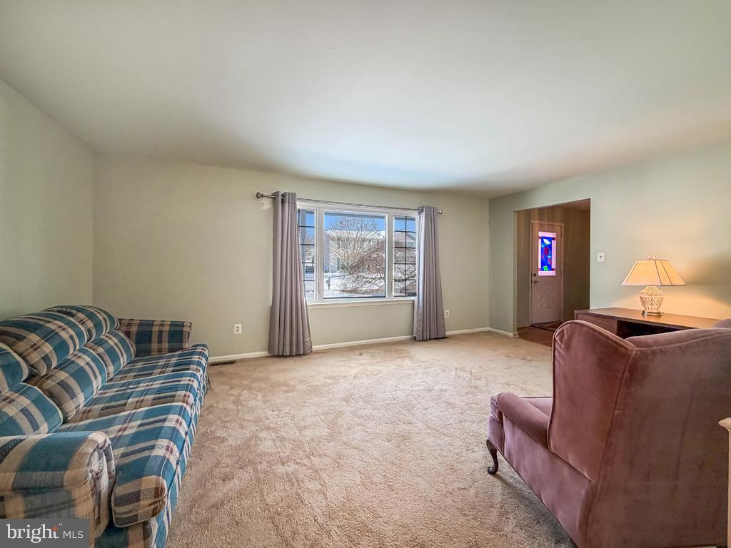 SILVER LAKE AT NEW - Residential