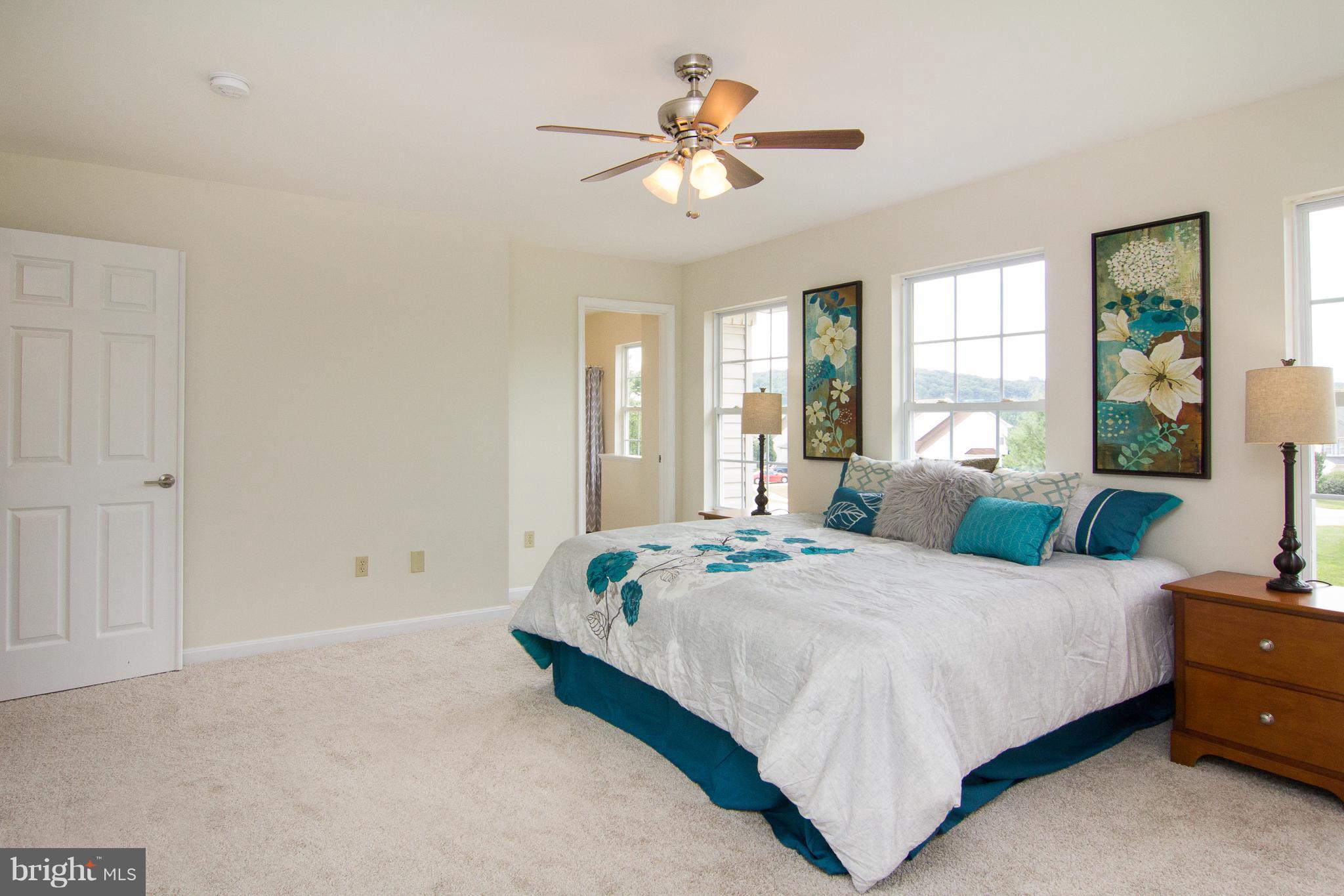 CROSSROADS OVERLOOK - Residential