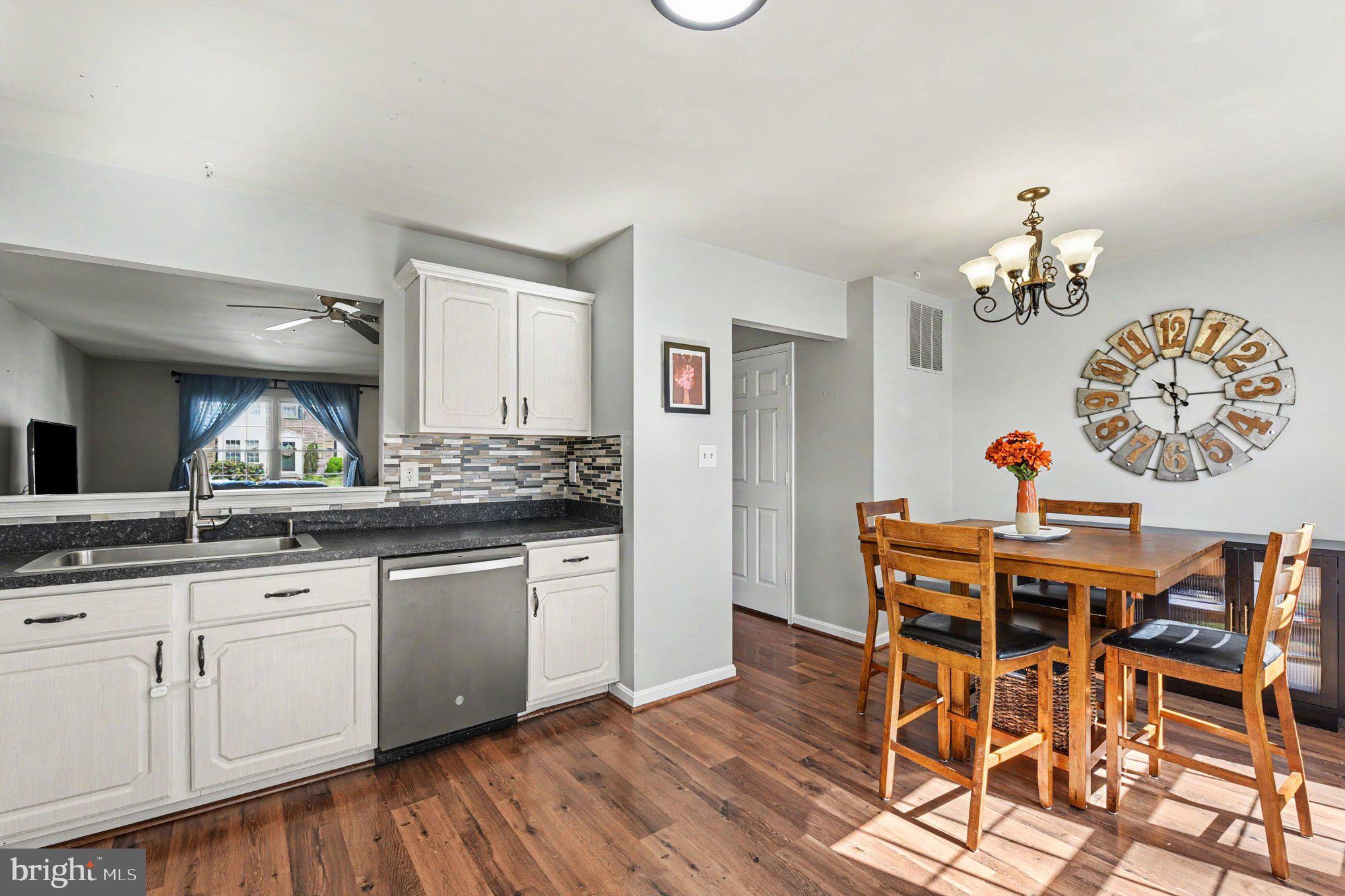 VILLAGE OF THOMAS RUN - Residential
