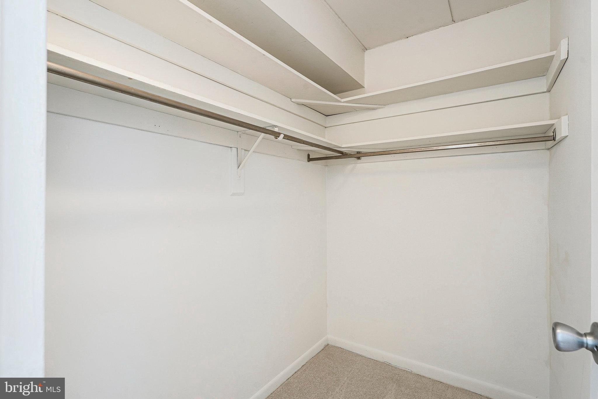 GLENVALE CONDO - Residential