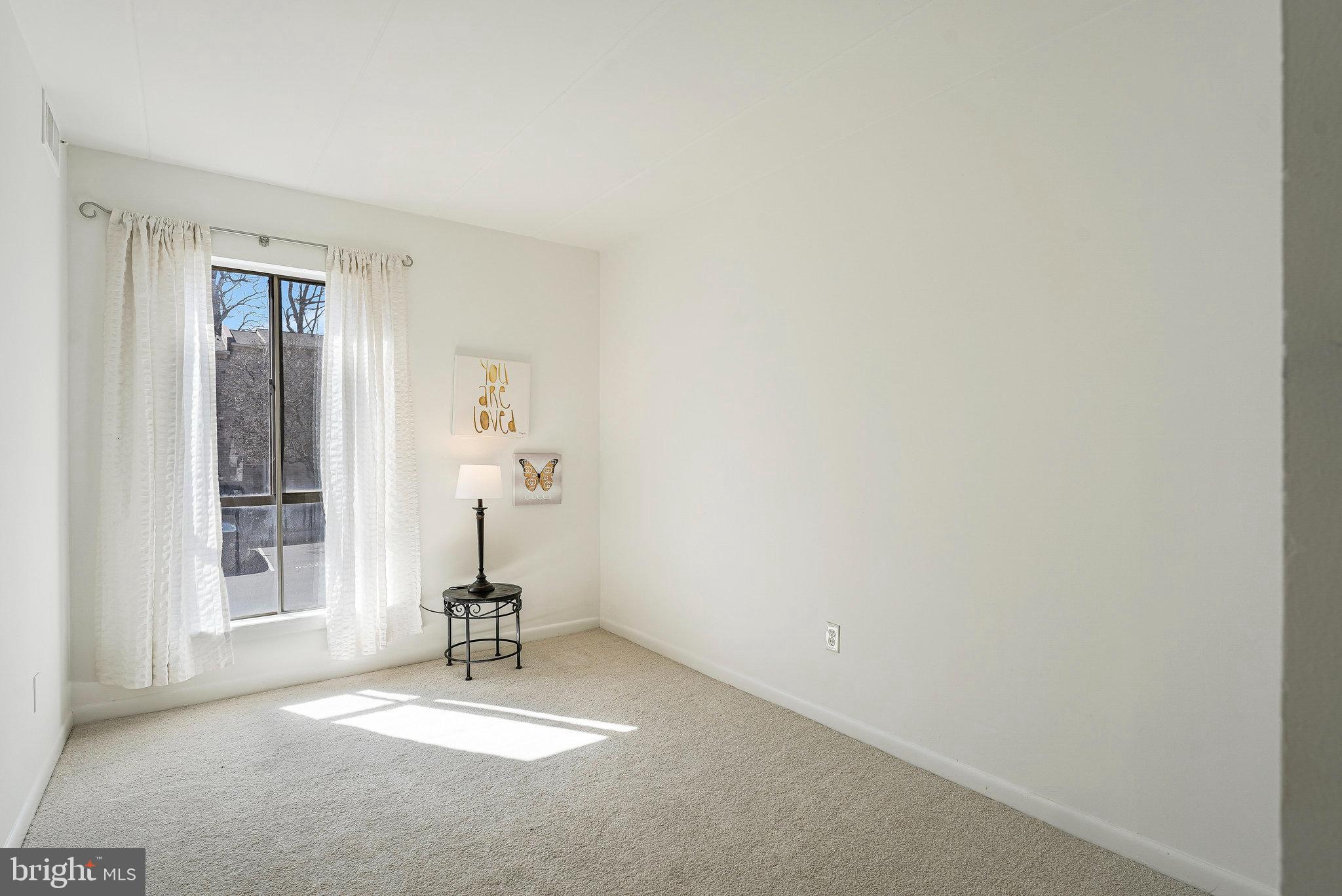 GLENVALE CONDO - Residential