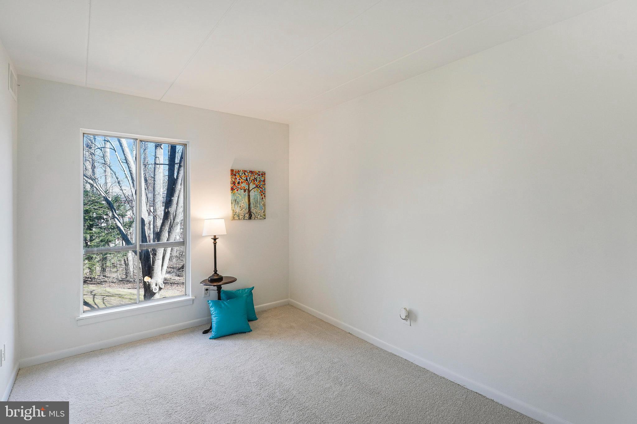 GLENVALE CONDO - Residential