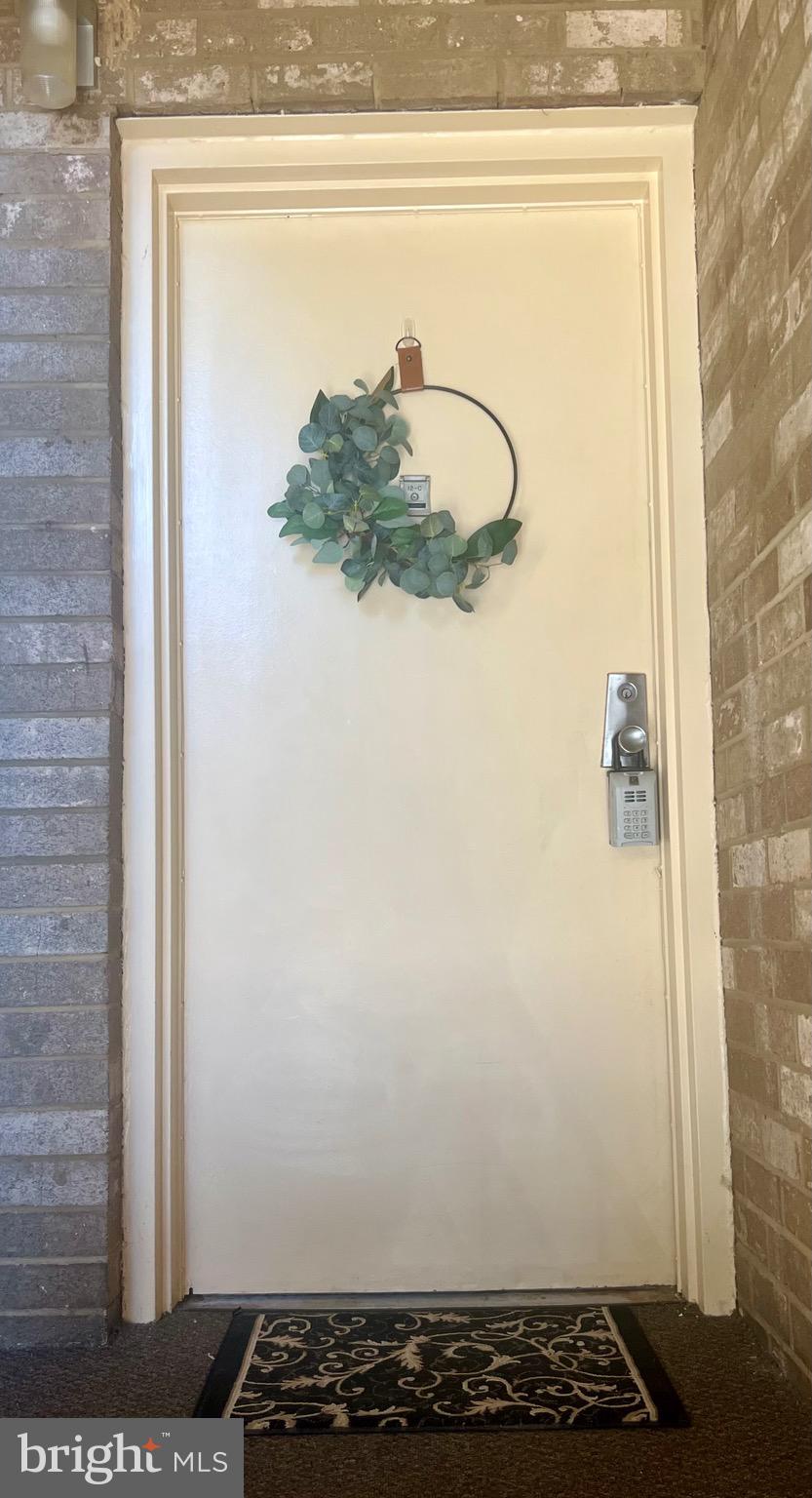 GLENVALE CONDO - Residential