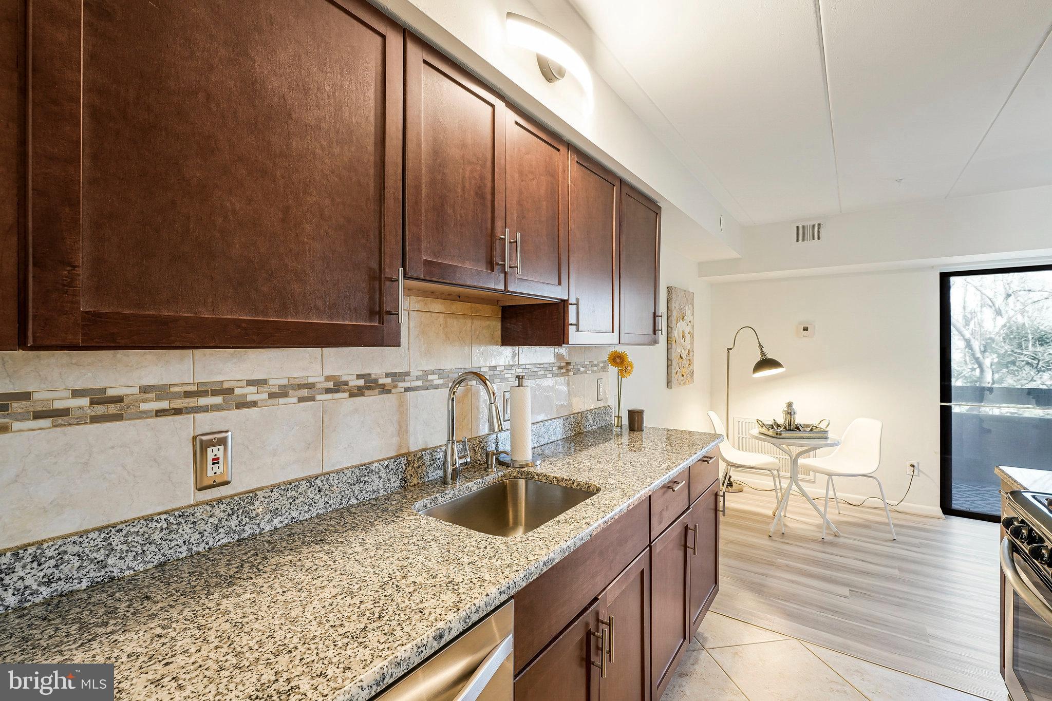 GLENVALE CONDO - Residential