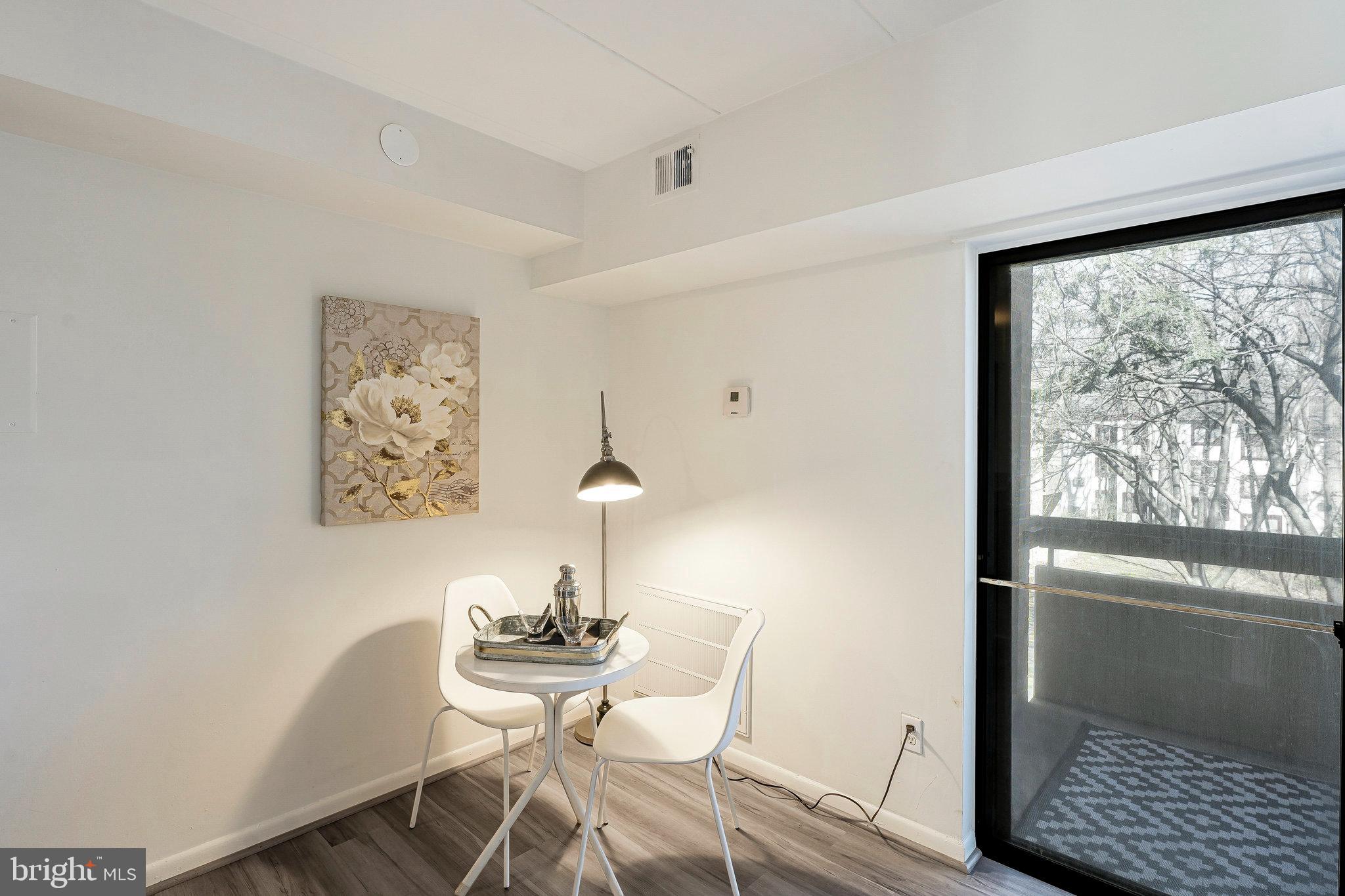 GLENVALE CONDO - Residential