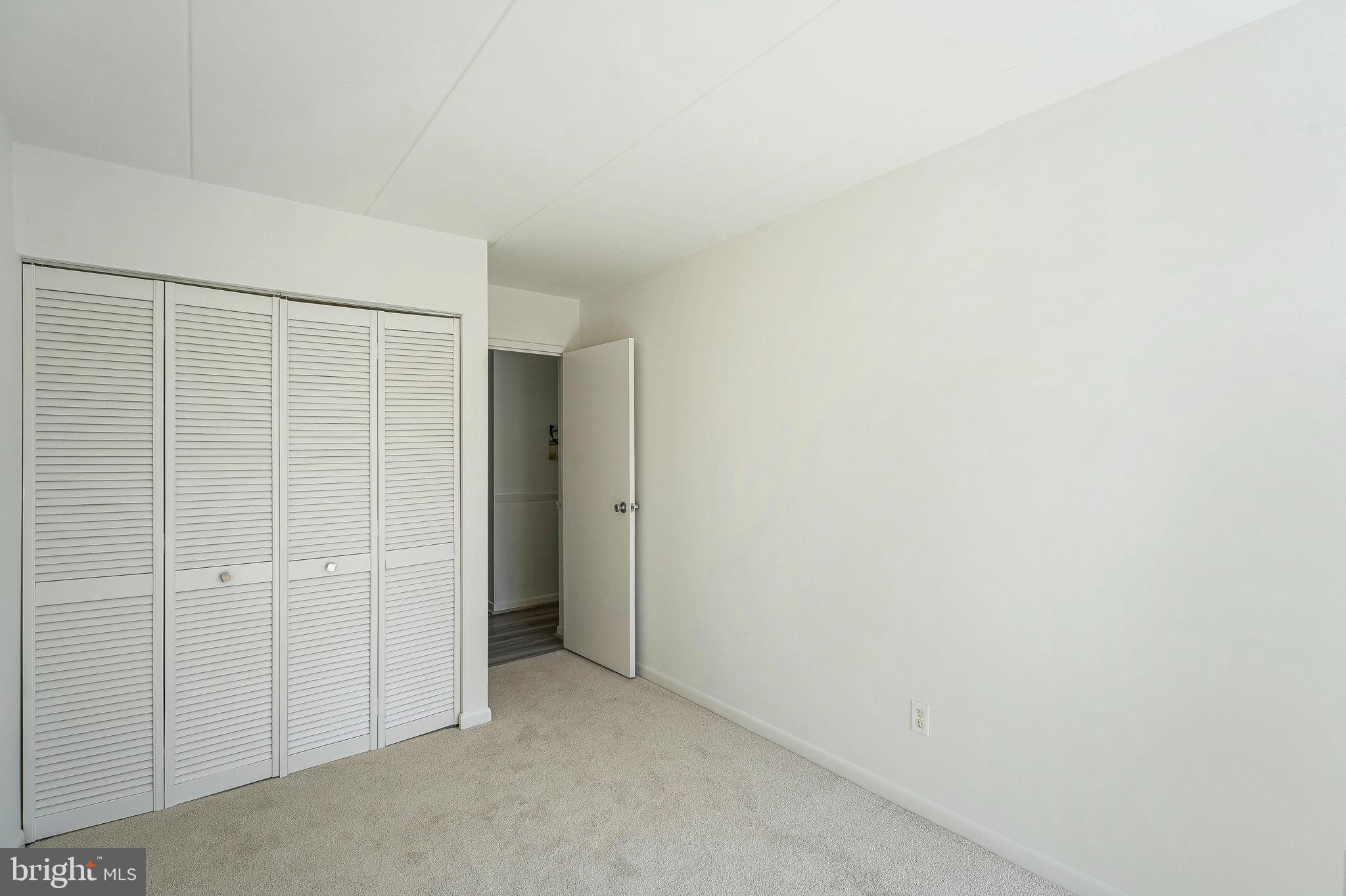 GLENVALE CONDO - Residential