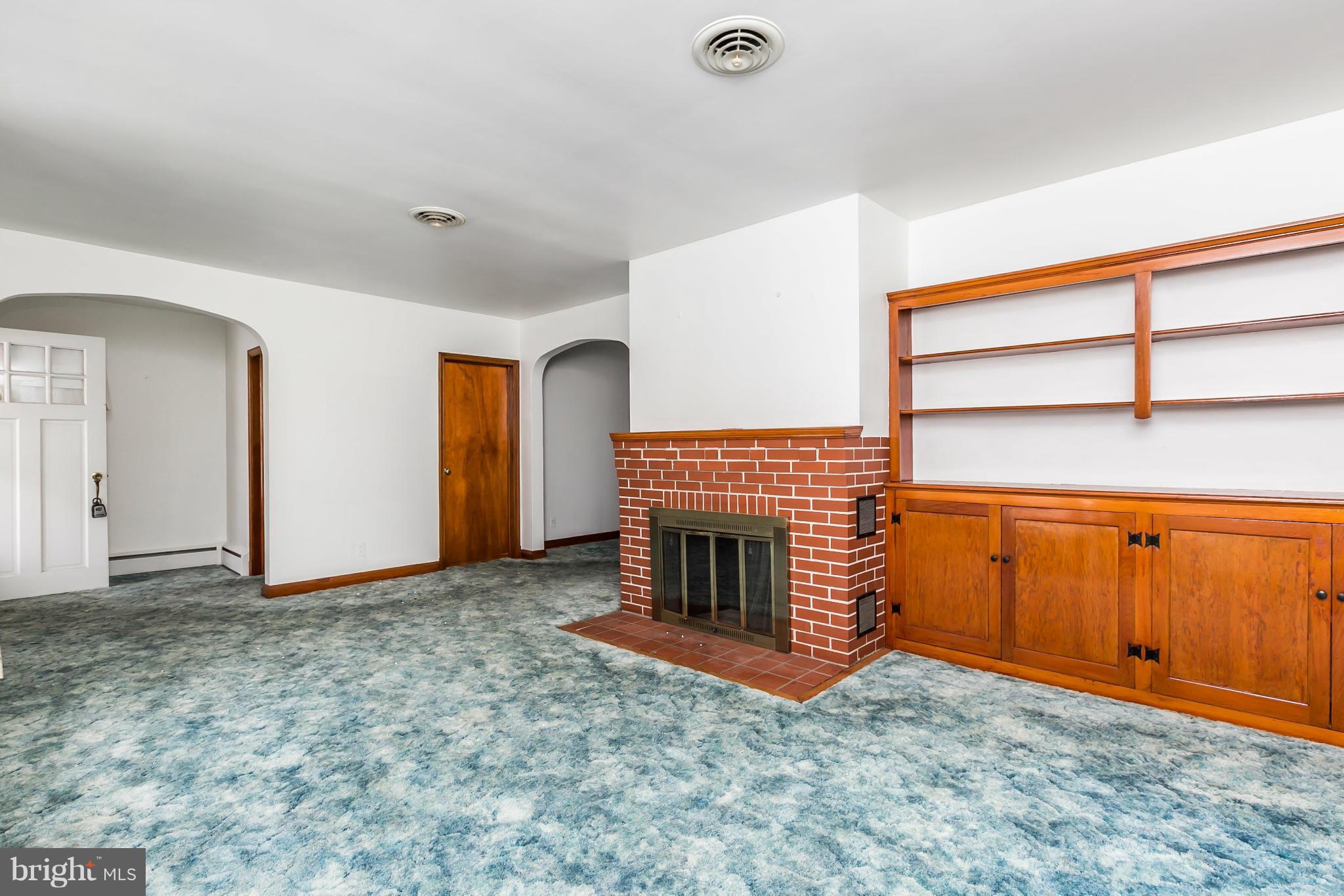 HILLENDALE PARK - Residential