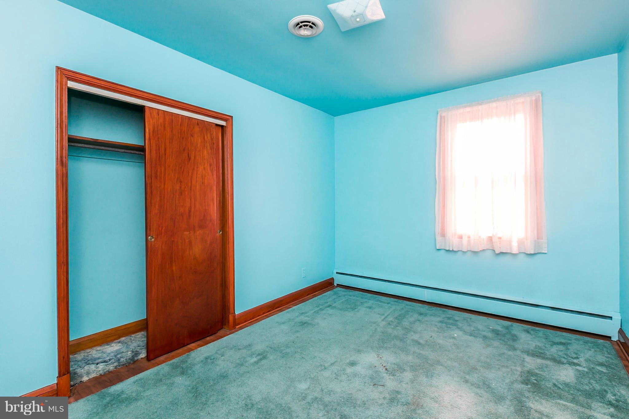 HILLENDALE PARK - Residential