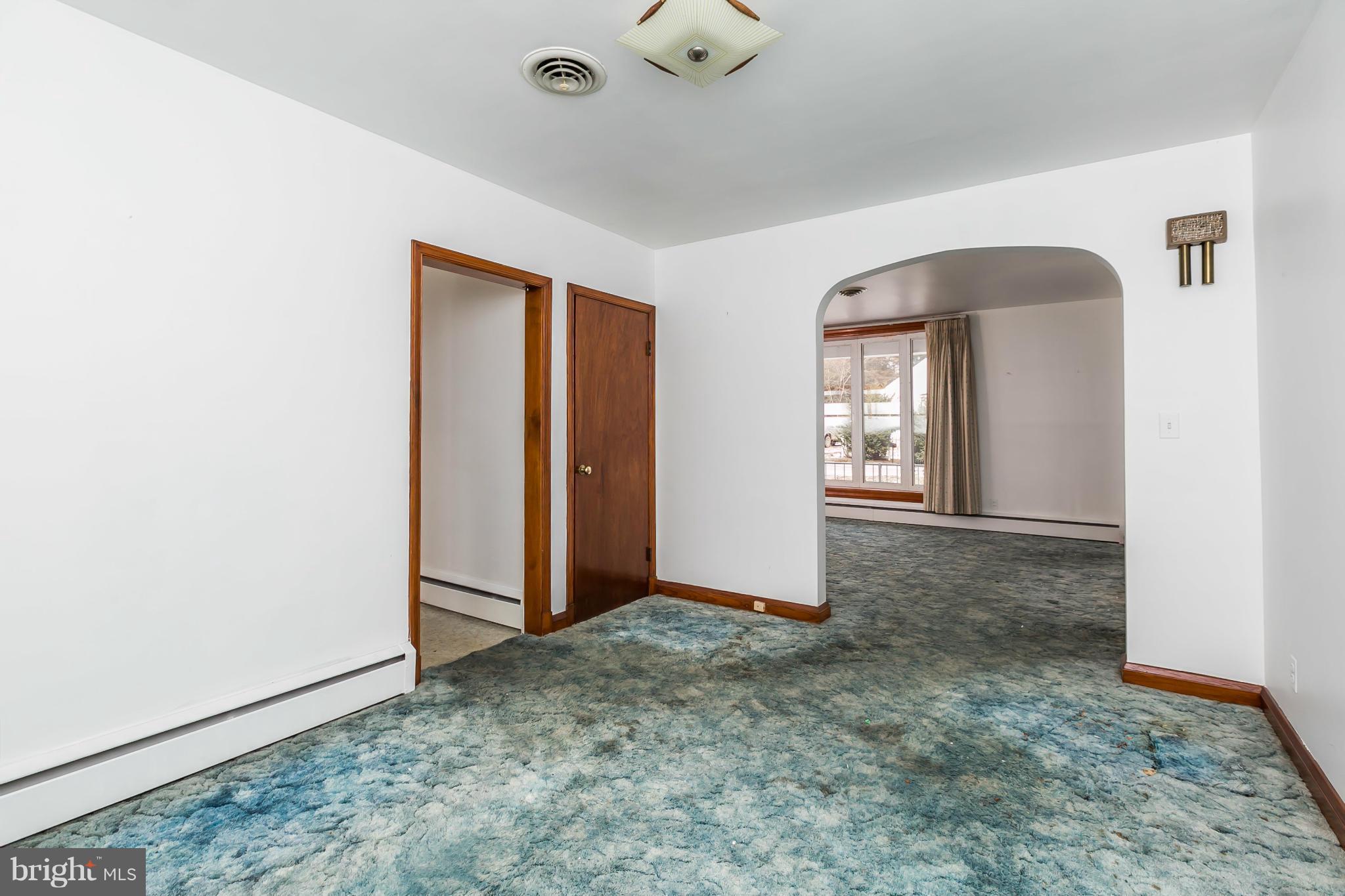 HILLENDALE PARK - Residential