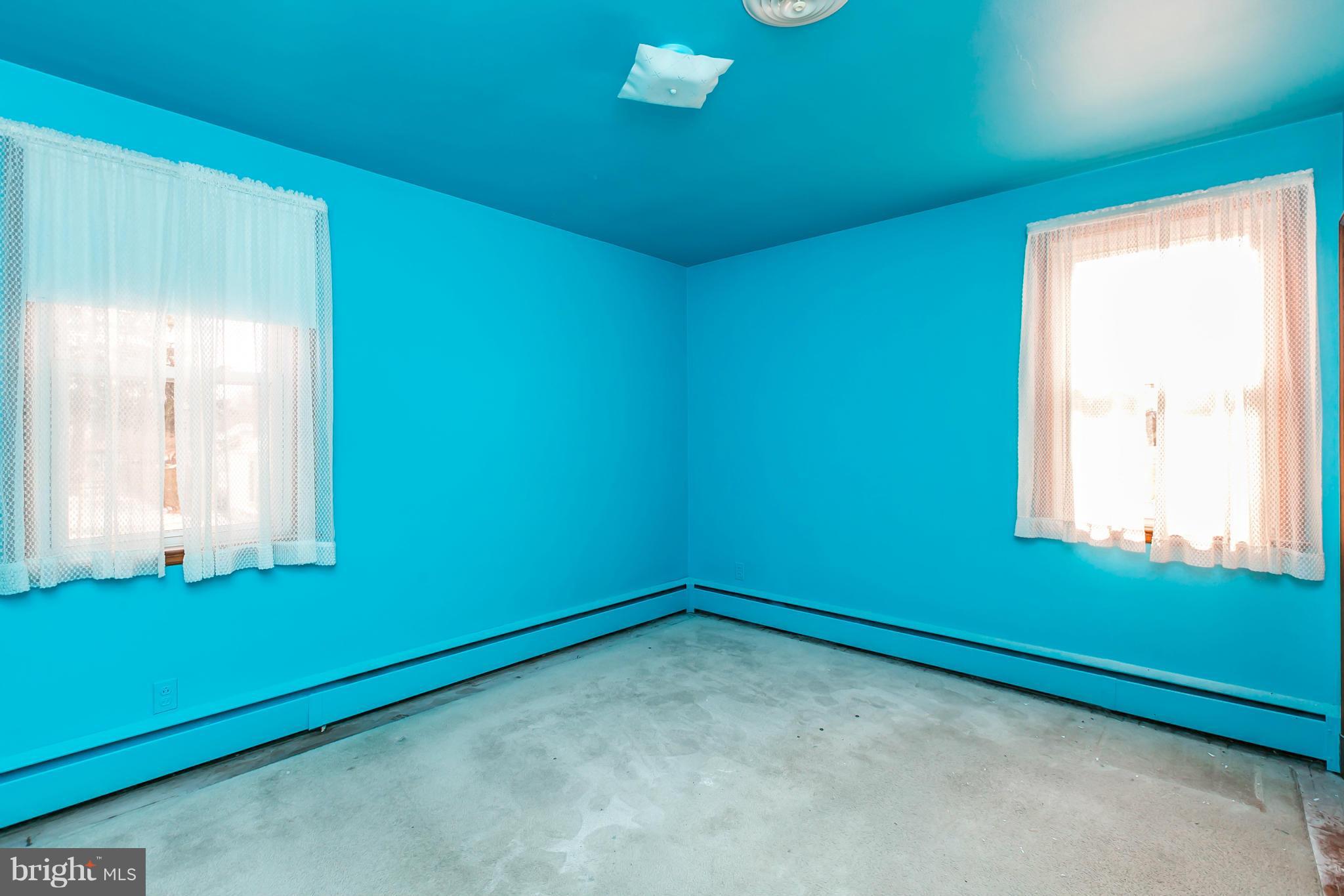 HILLENDALE PARK - Residential